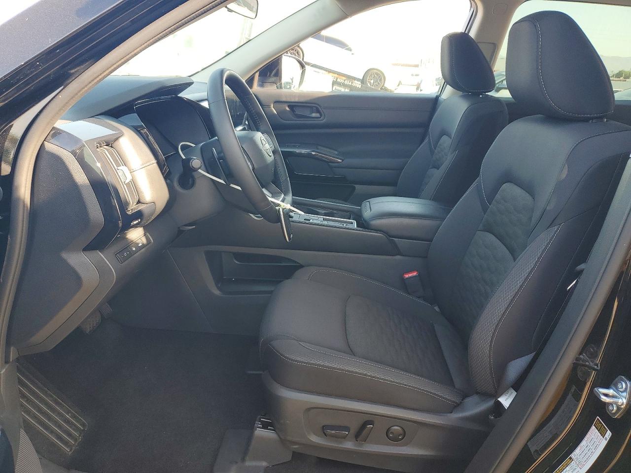 2026 Nissan Pathfinder Sv Black vin: 5N1DR3BSXTC226715