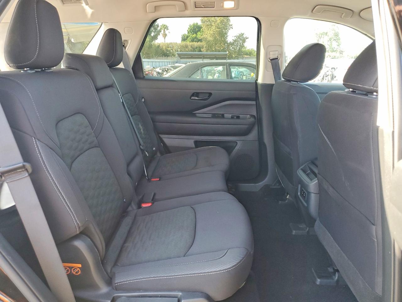 2026 Nissan Pathfinder Sv Black vin: 5N1DR3BSXTC226715