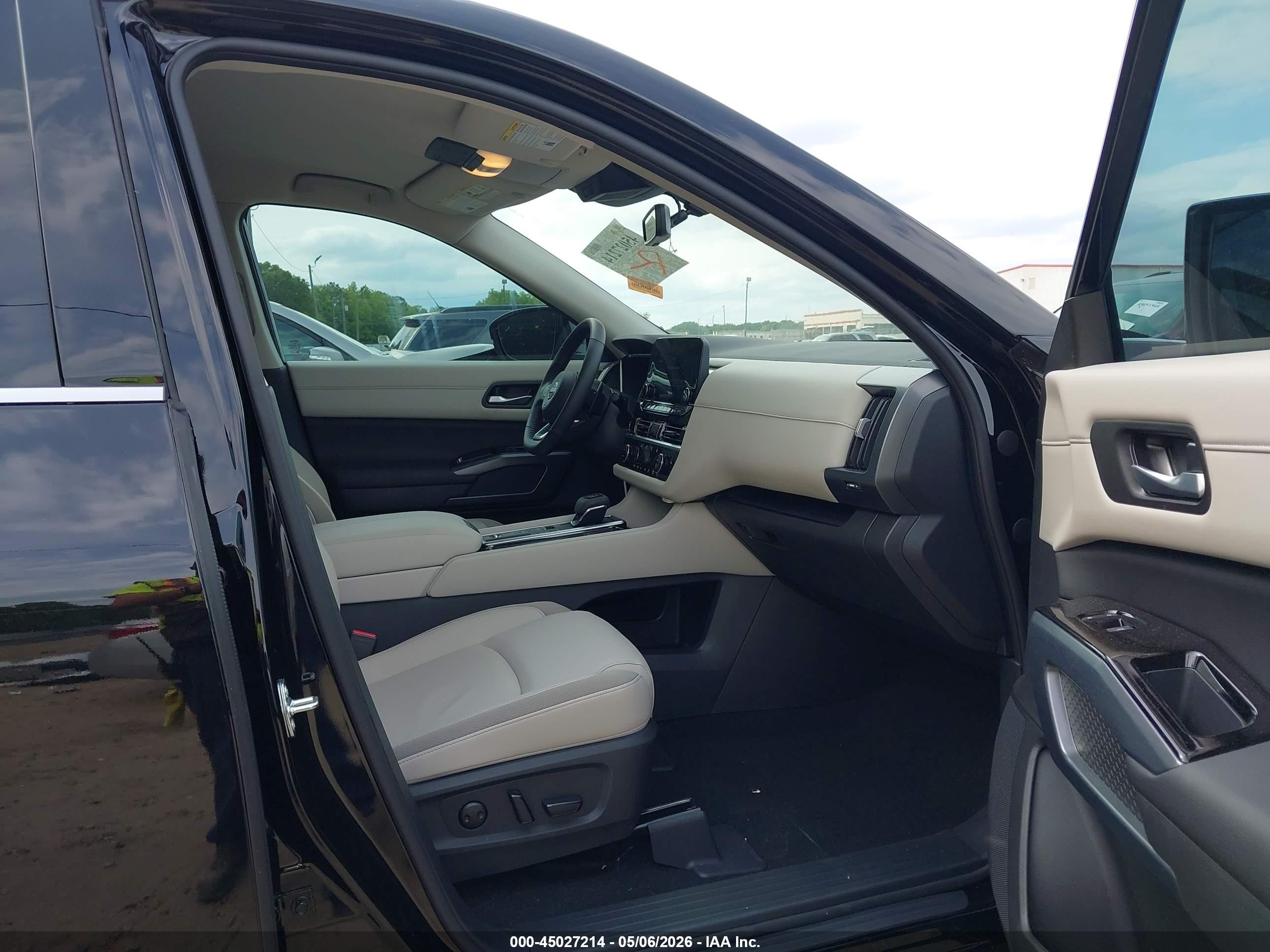 2025 Nissan Pathfinder Sl Fwd Черный vin: 5N1DR3CA6SC312236