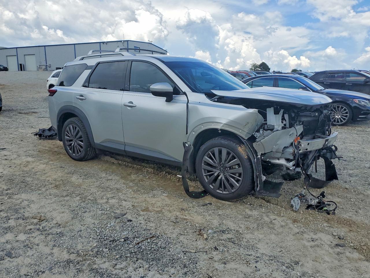2024 Nissan Pathfinder Sl Серебряный vin: 5N1DR3CB2RC238266
