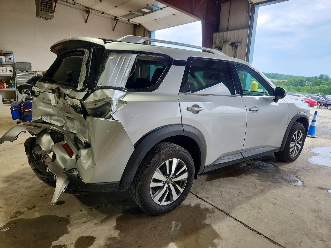 2025 Nissan Pathfinder Sl Silver vin: 5N1DR3CC3SC257312