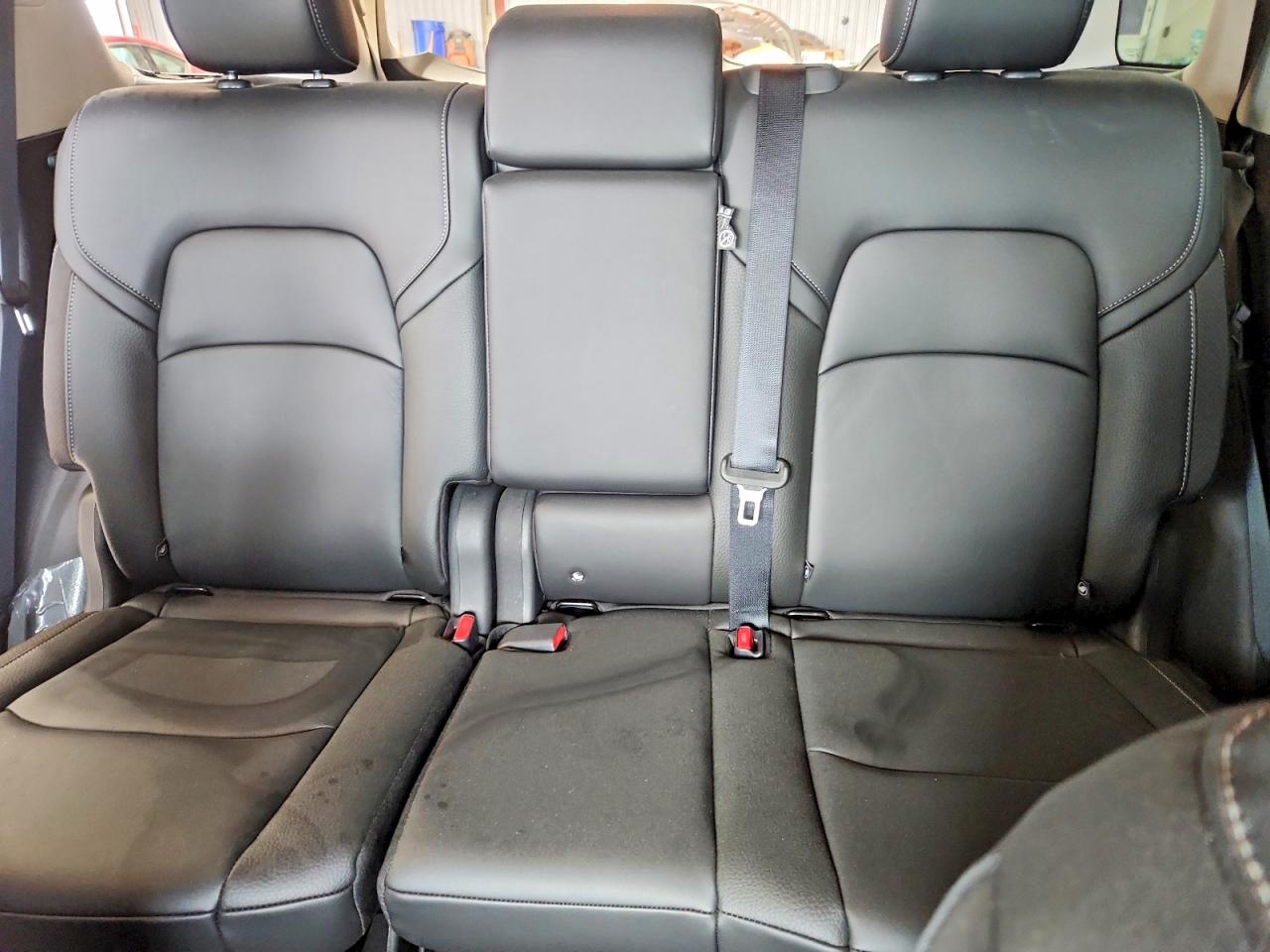 2025 Nissan Pathfinder Sl Silver vin: 5N1DR3CC3SC257312