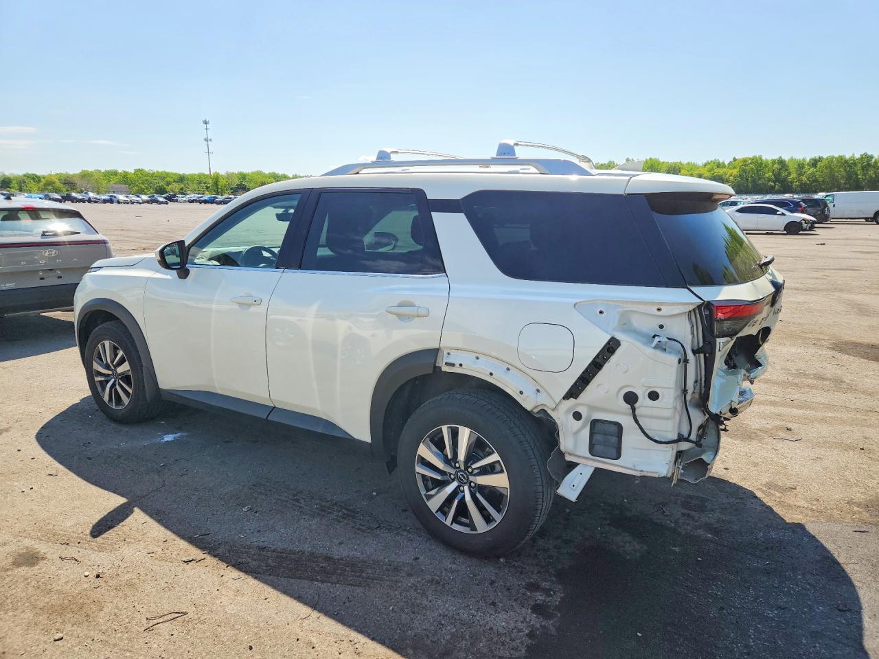2024 Nissan Pathfinder Sl White vin: 5N1DR3CC4RC224846