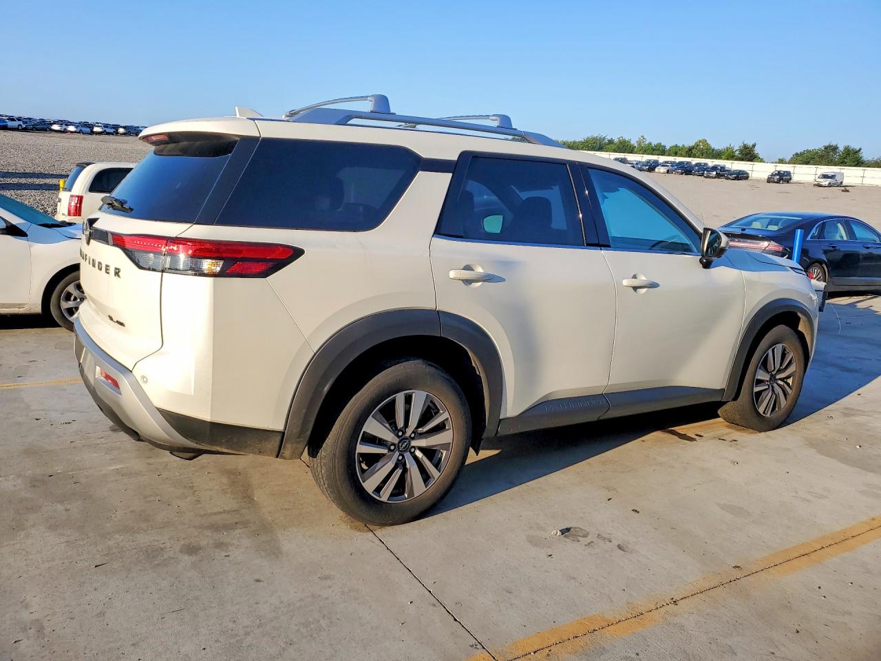 2023 Nissan Pathfinder Sl White vin: 5N1DR3CC5PC229485