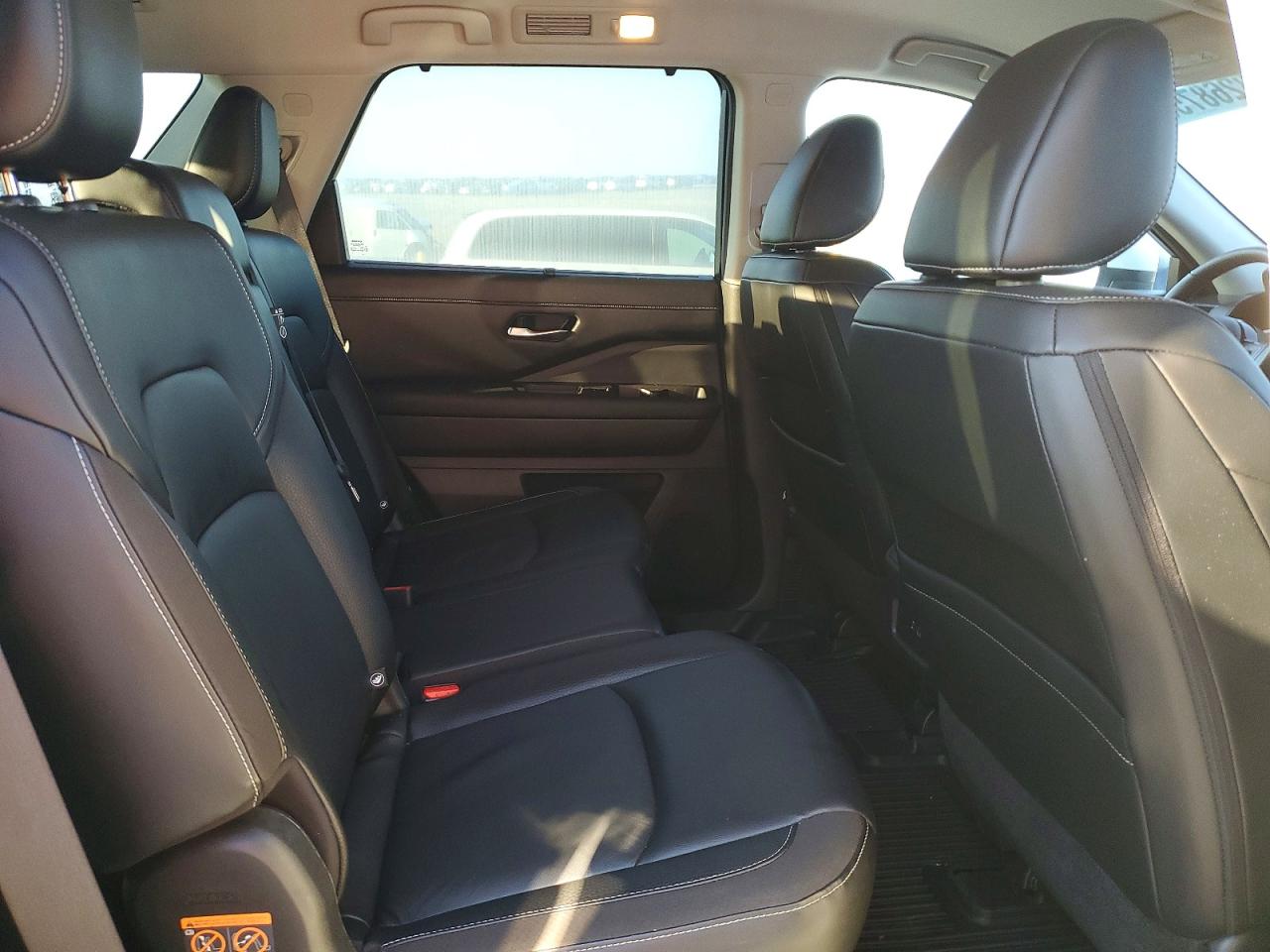 2023 Nissan Pathfinder Sl White vin: 5N1DR3CC5PC229485