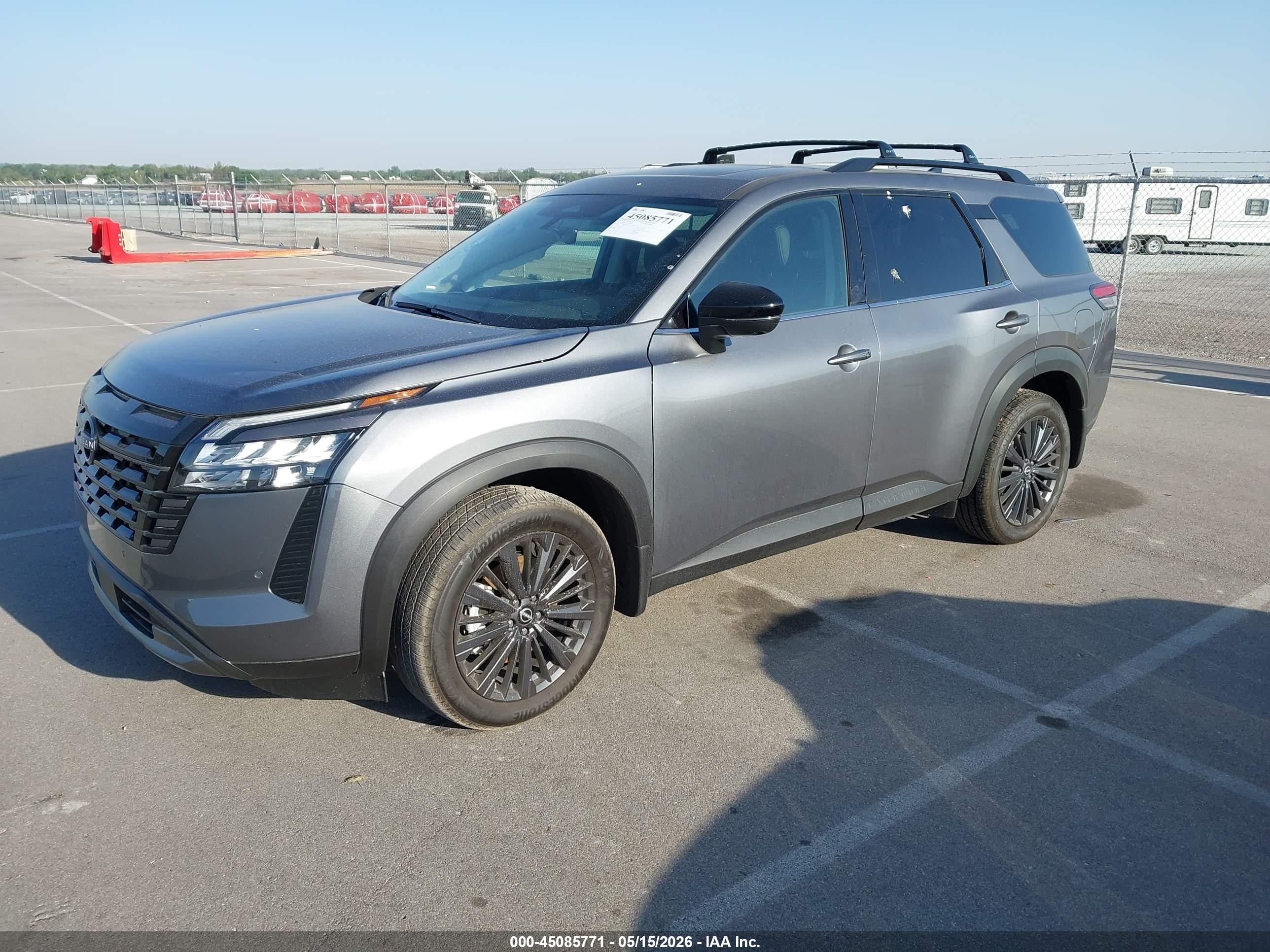 2026 Nissan Pathfinder Sl Gray vin: 5N1DR3CT9TC240547