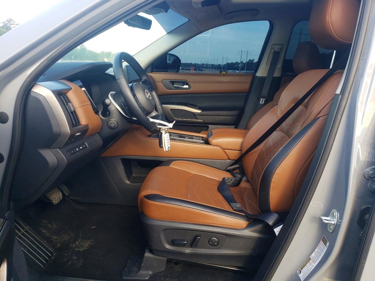 2025 Nissan Pathfinder Platinum Silver vin: 5N1DR3DH0SC230501
