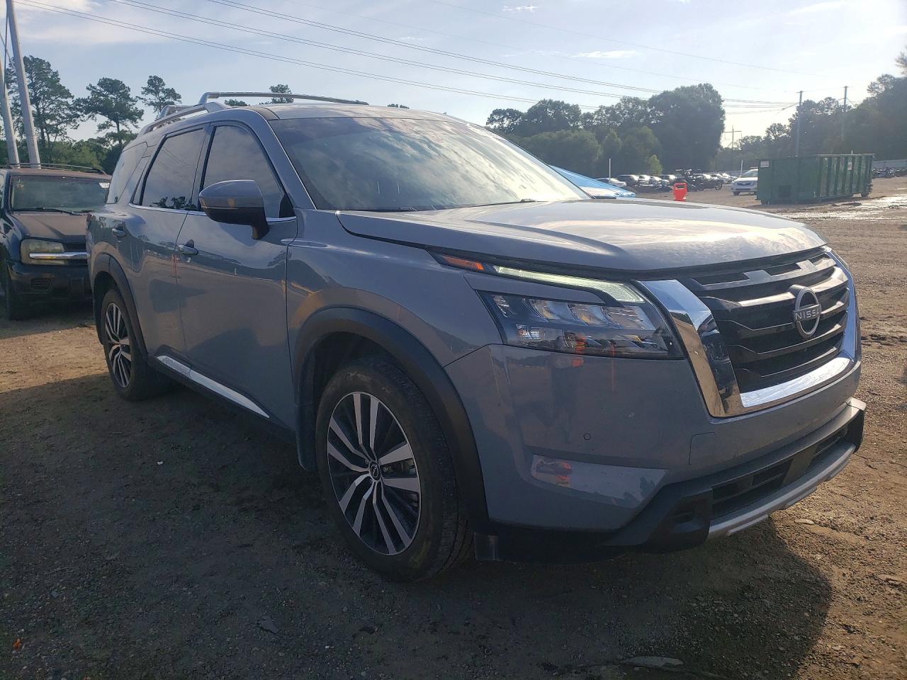 2025 Nissan Pathfinder Platinum Silver vin: 5N1DR3DH0SC230501