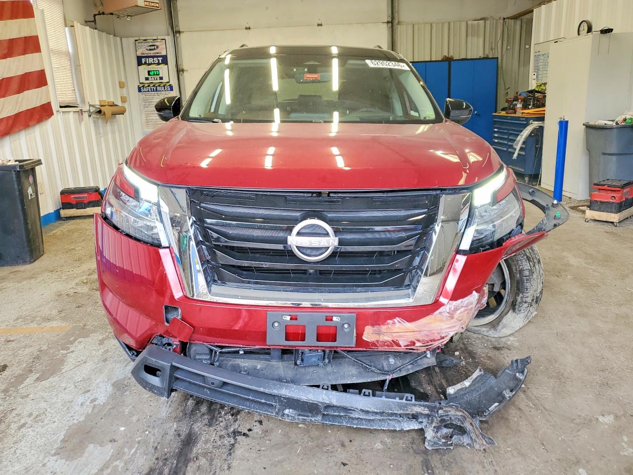 2024 Nissan Pathfinder Platinum Red vin: 5N1DR3DJ2RC273072