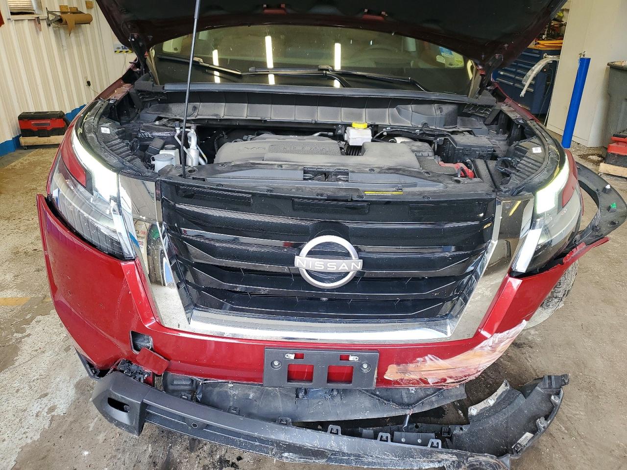2024 Nissan Pathfinder Platinum Red vin: 5N1DR3DJ2RC273072