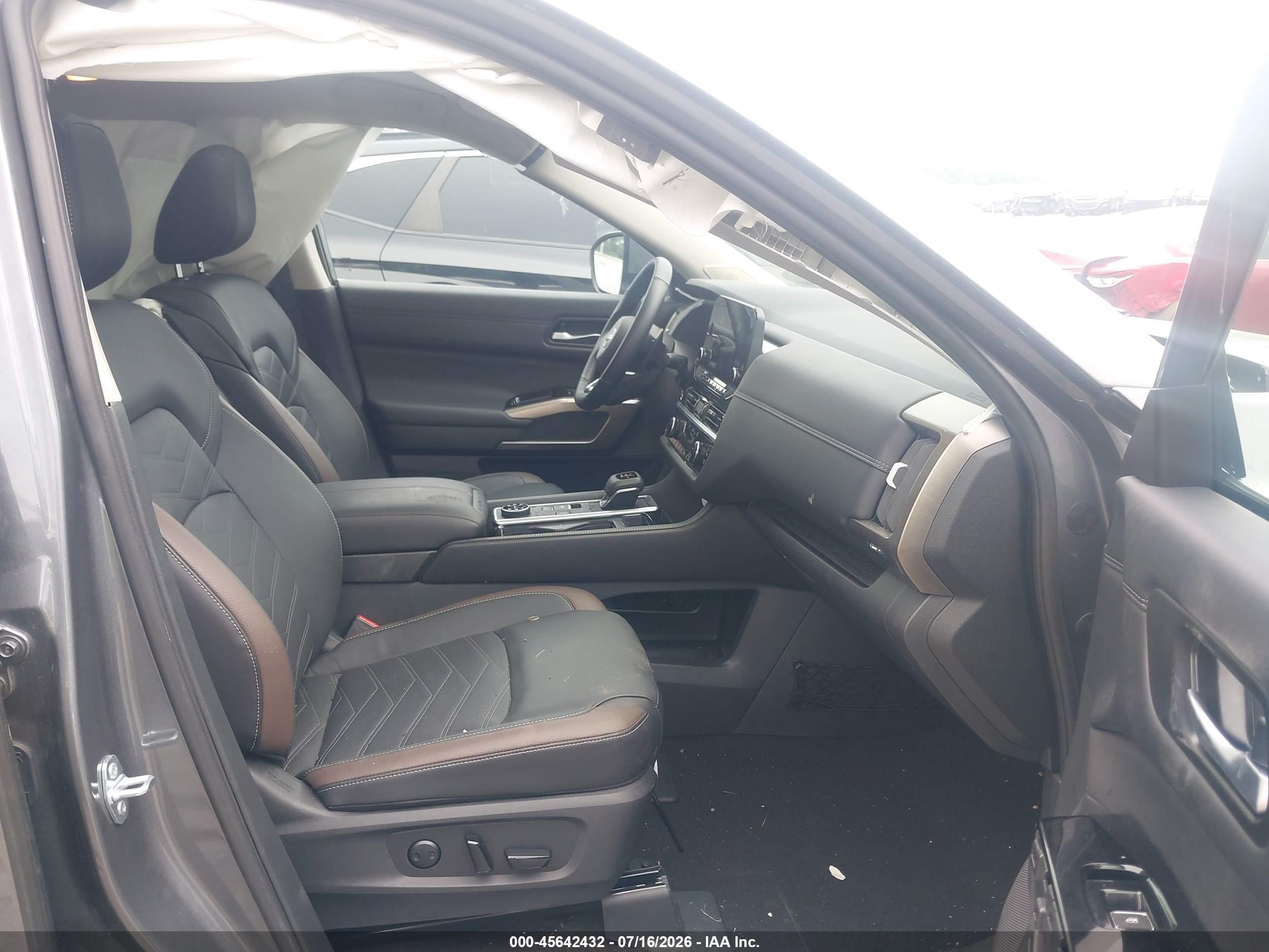 2025 Nissan Pathfinder Platinum 4wd Black vin: 5N1DR3DJ7SC308162