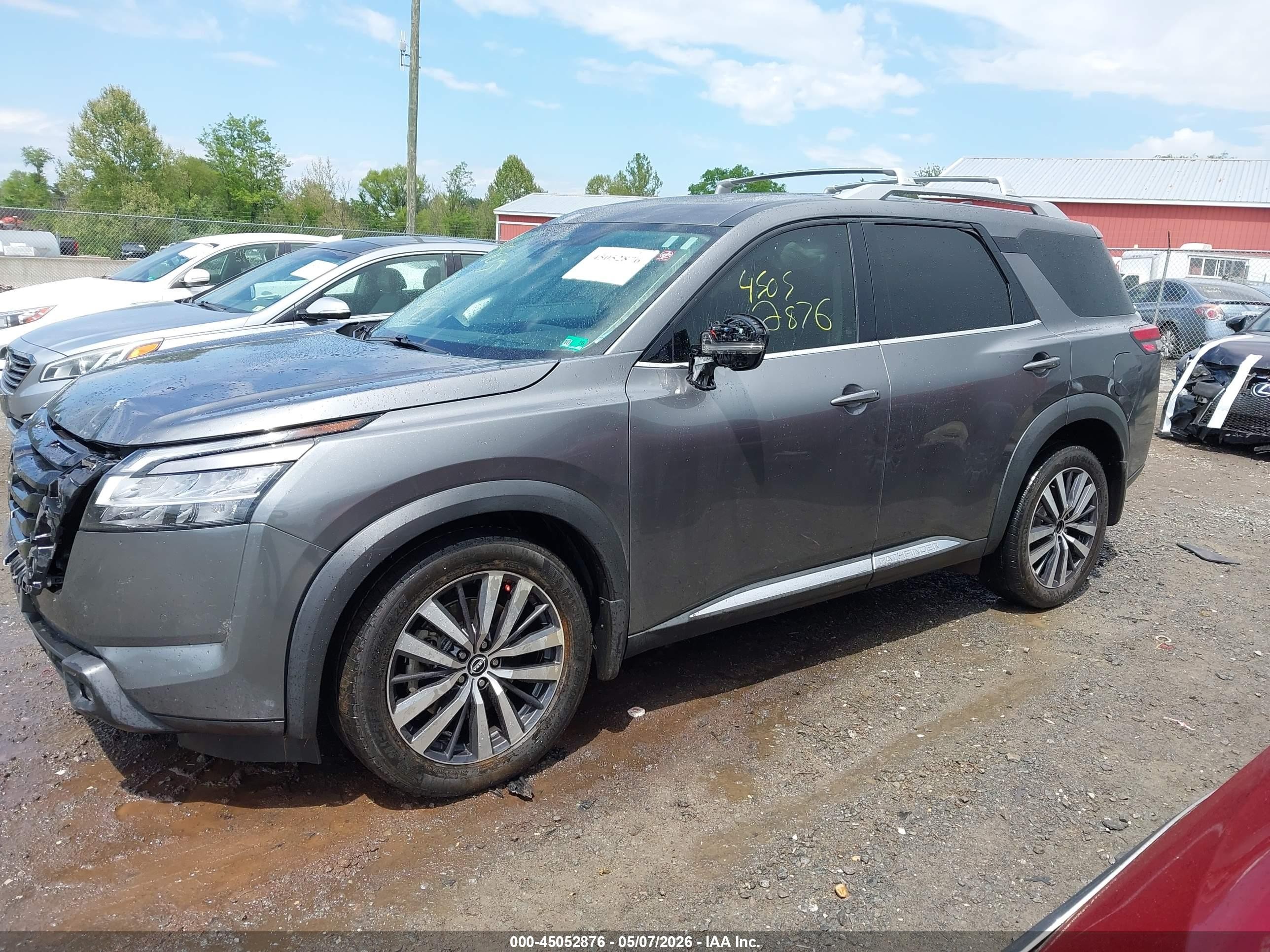 2022 Nissan Pathfinder Platinum 4wd Silver vin: 5N1DR3DK2NC204529