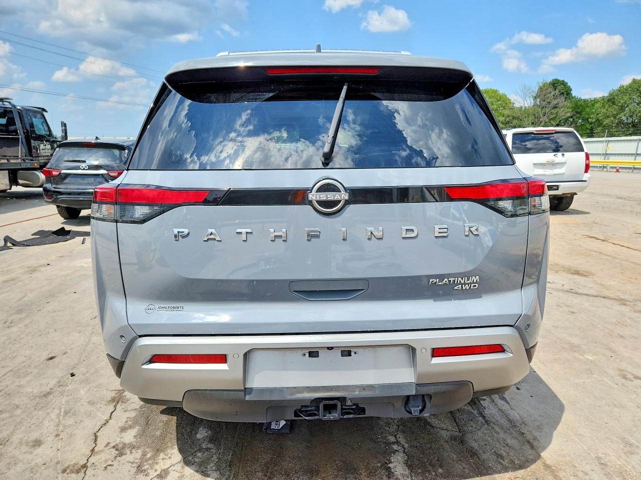 2024 Nissan Pathfinder Platinum Серебряный vin: 5N1DR3DK8RC259394