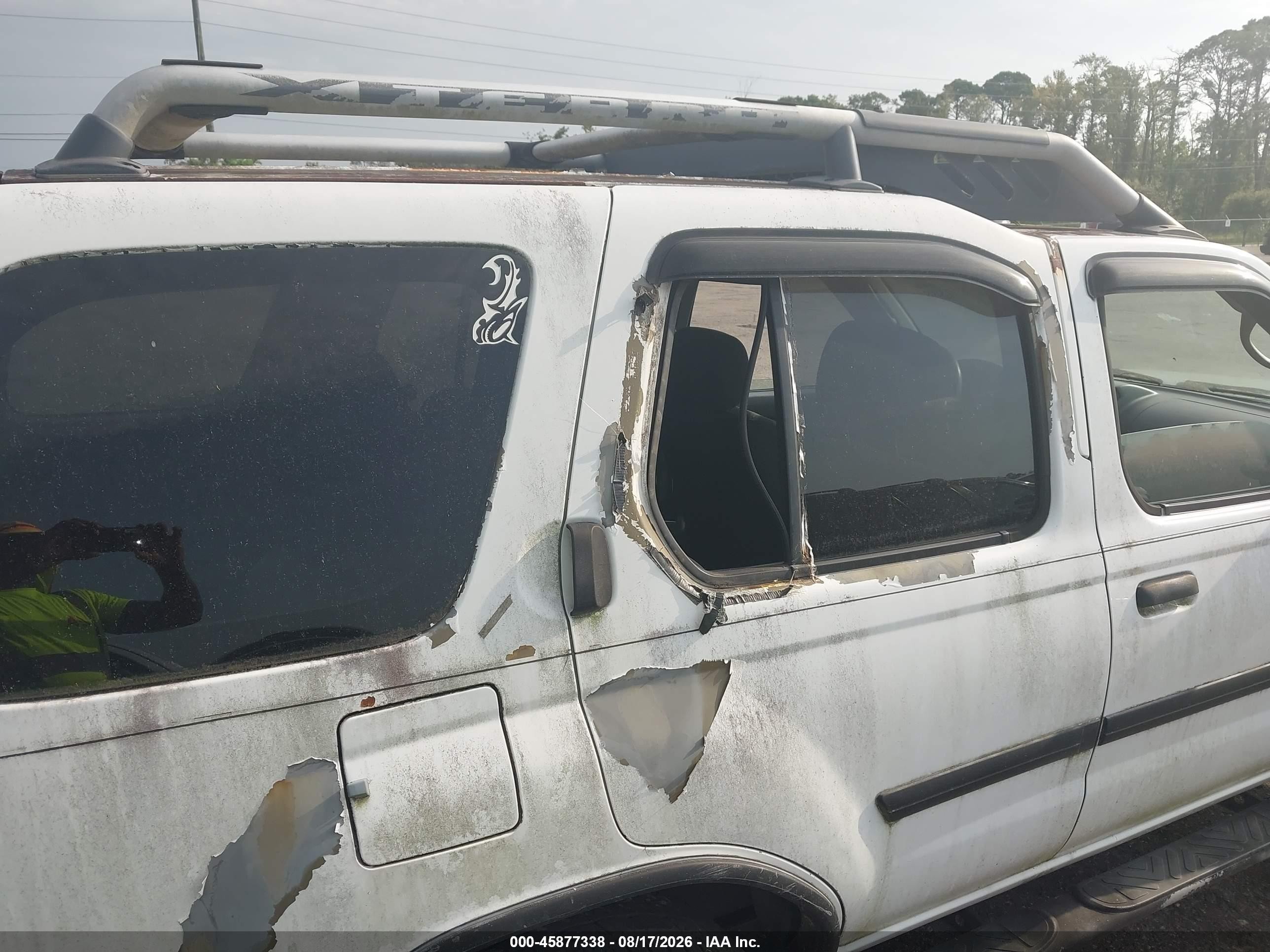 2002 Nissan Xterra Xe White vin: 5N1ED28T02C606237