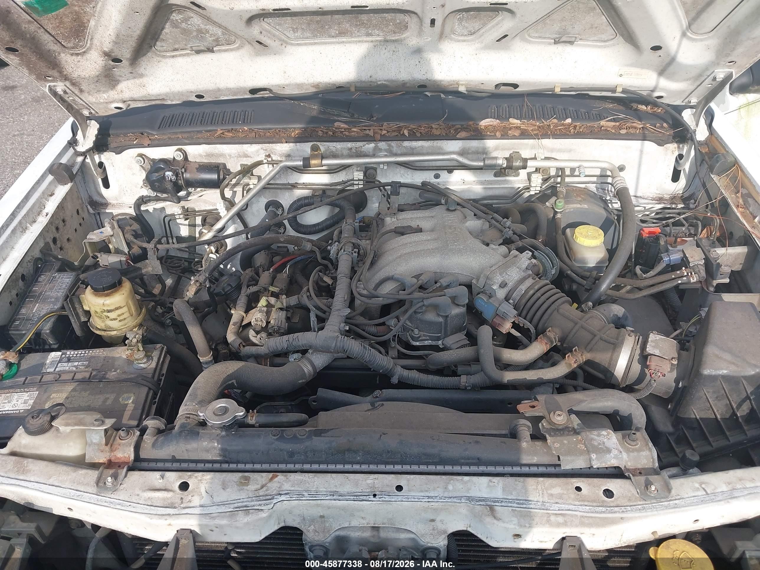 2002 Nissan Xterra Xe White vin: 5N1ED28T02C606237
