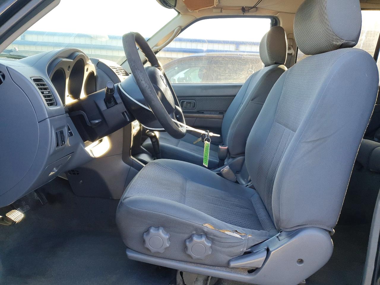 2004 Nissan Xterra Xe Black vin: 5N1ED28T04C642755