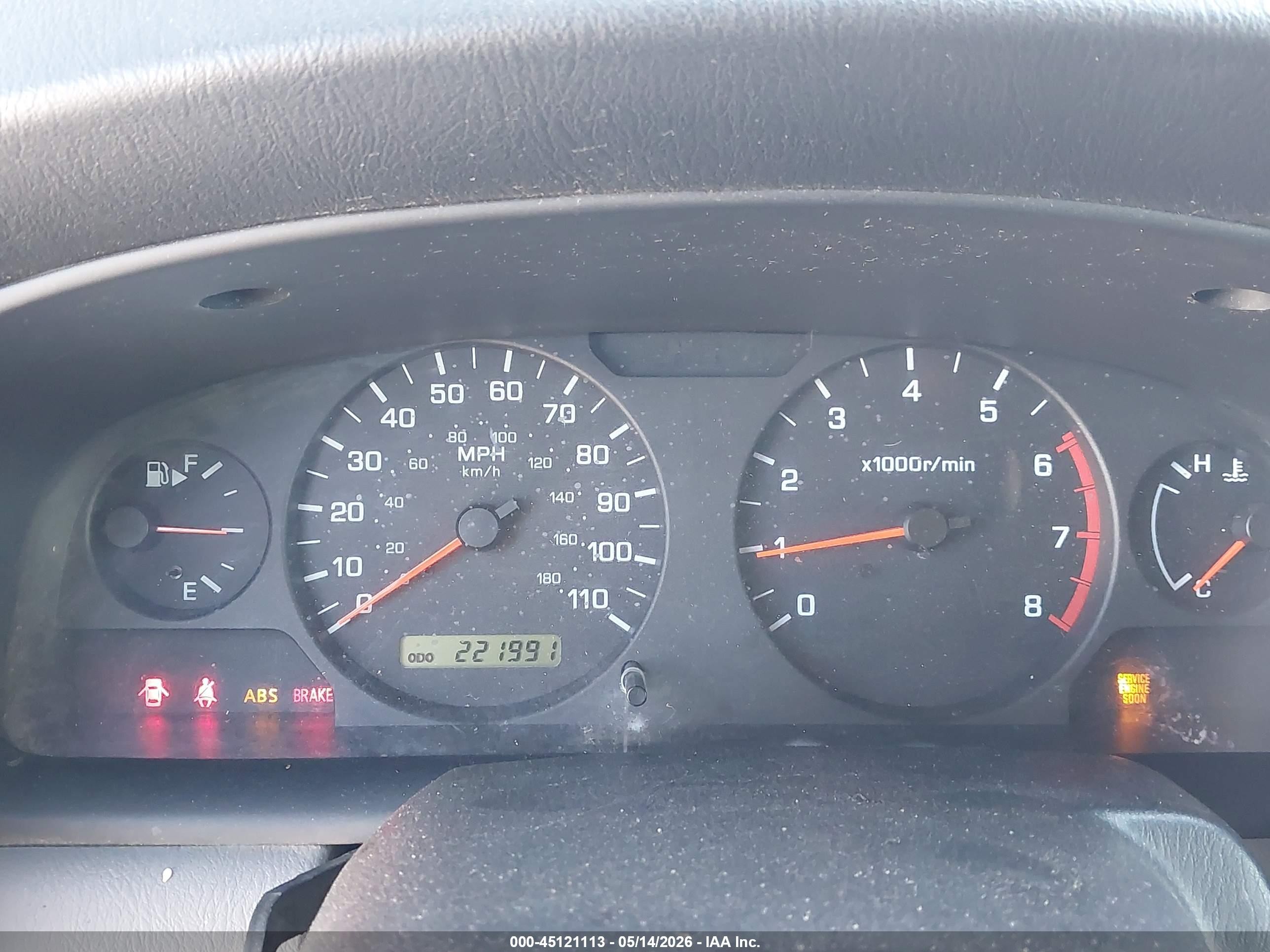 2001 Nissan Xterra Xe-v6 Red vin: 5N1ED28T11C537668