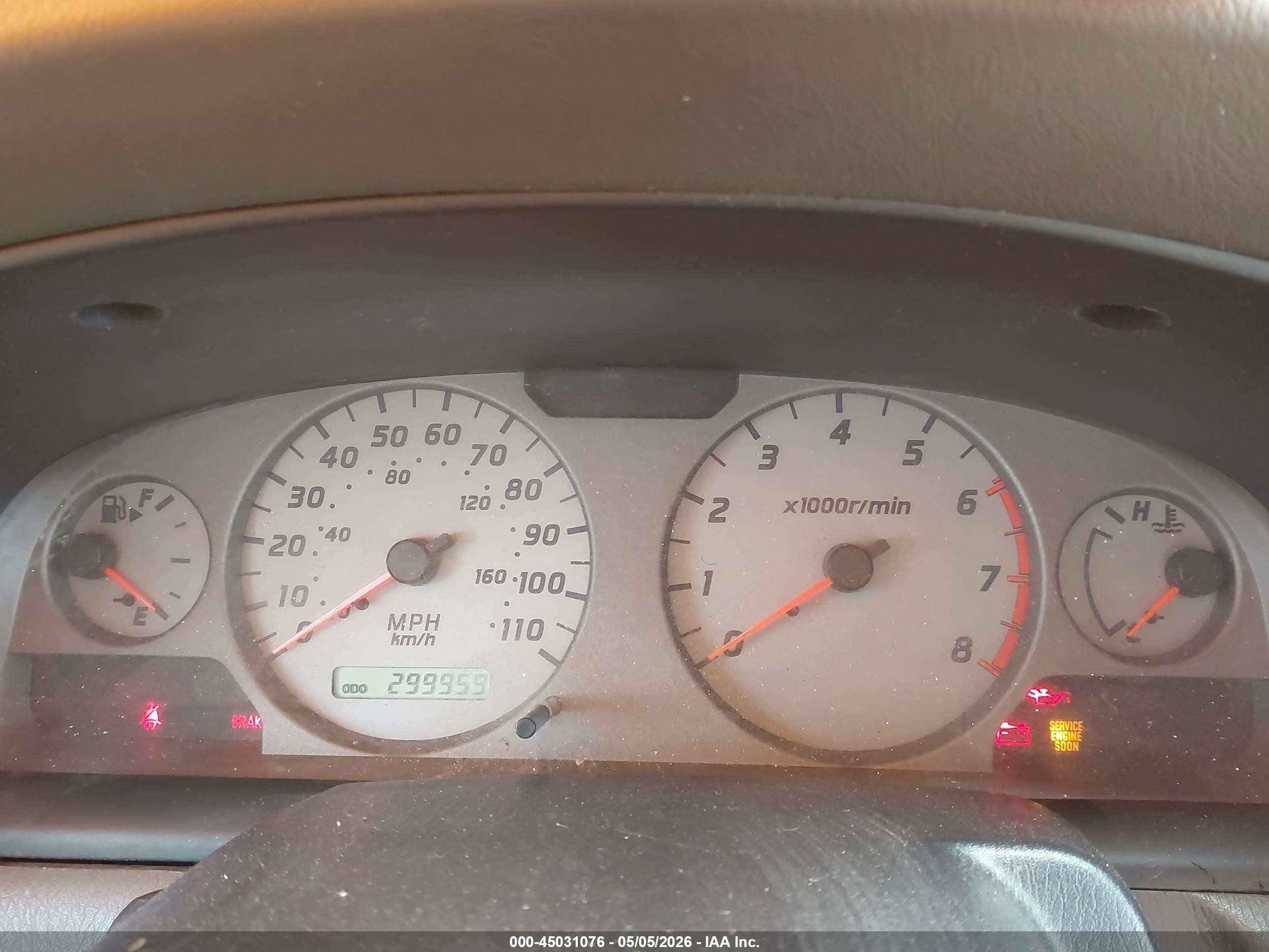 2001 Nissan Xterra Xe/se Gold vin: 5N1ED28T11C552204