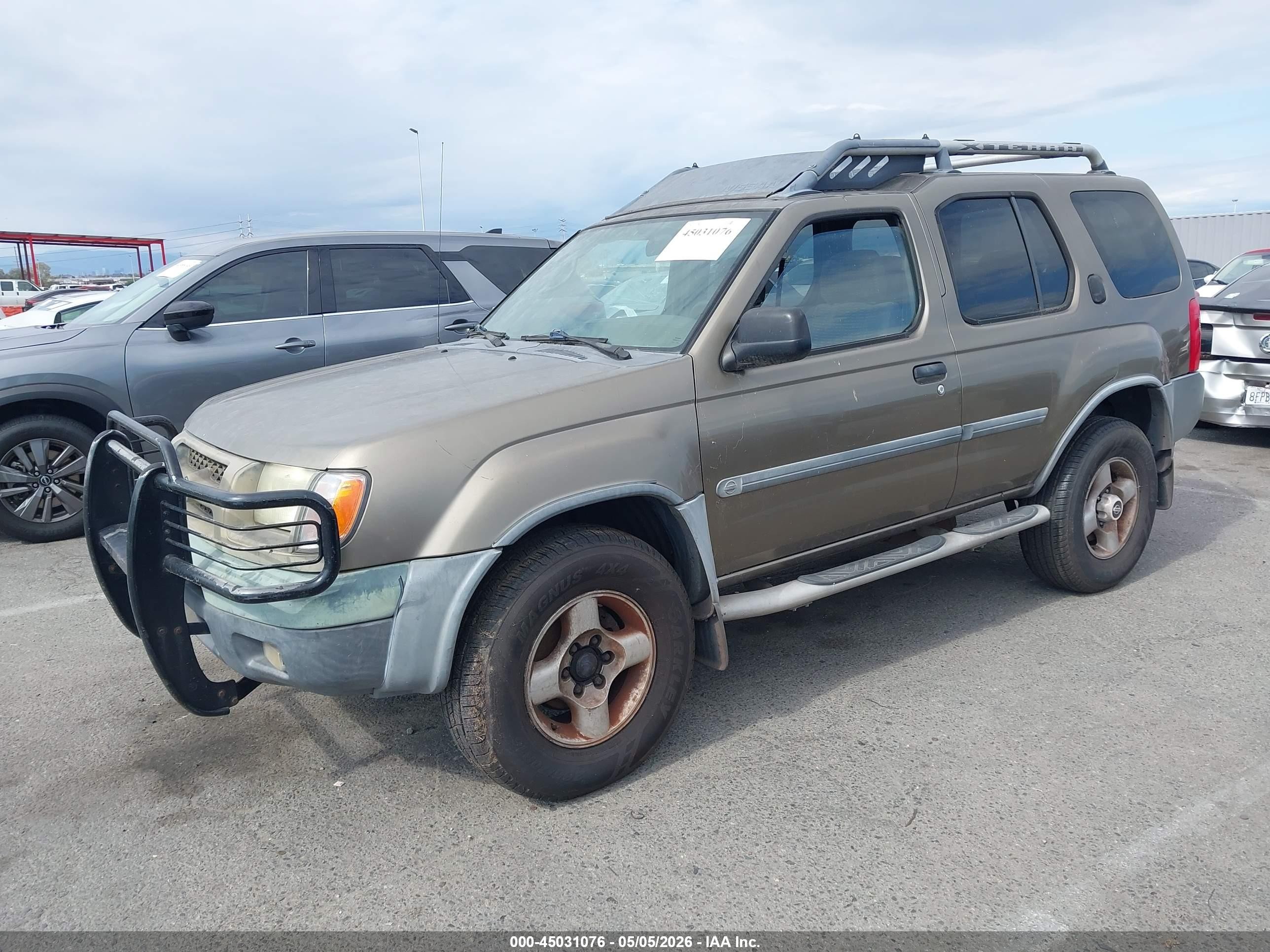 2001 Nissan Xterra Xe/se Gold vin: 5N1ED28T11C552204