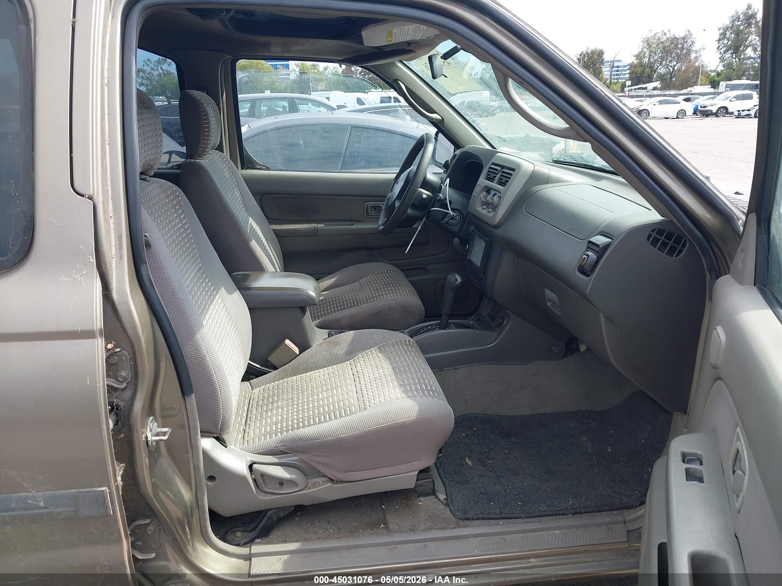 2001 Nissan Xterra Xe/se Gold vin: 5N1ED28T11C552204