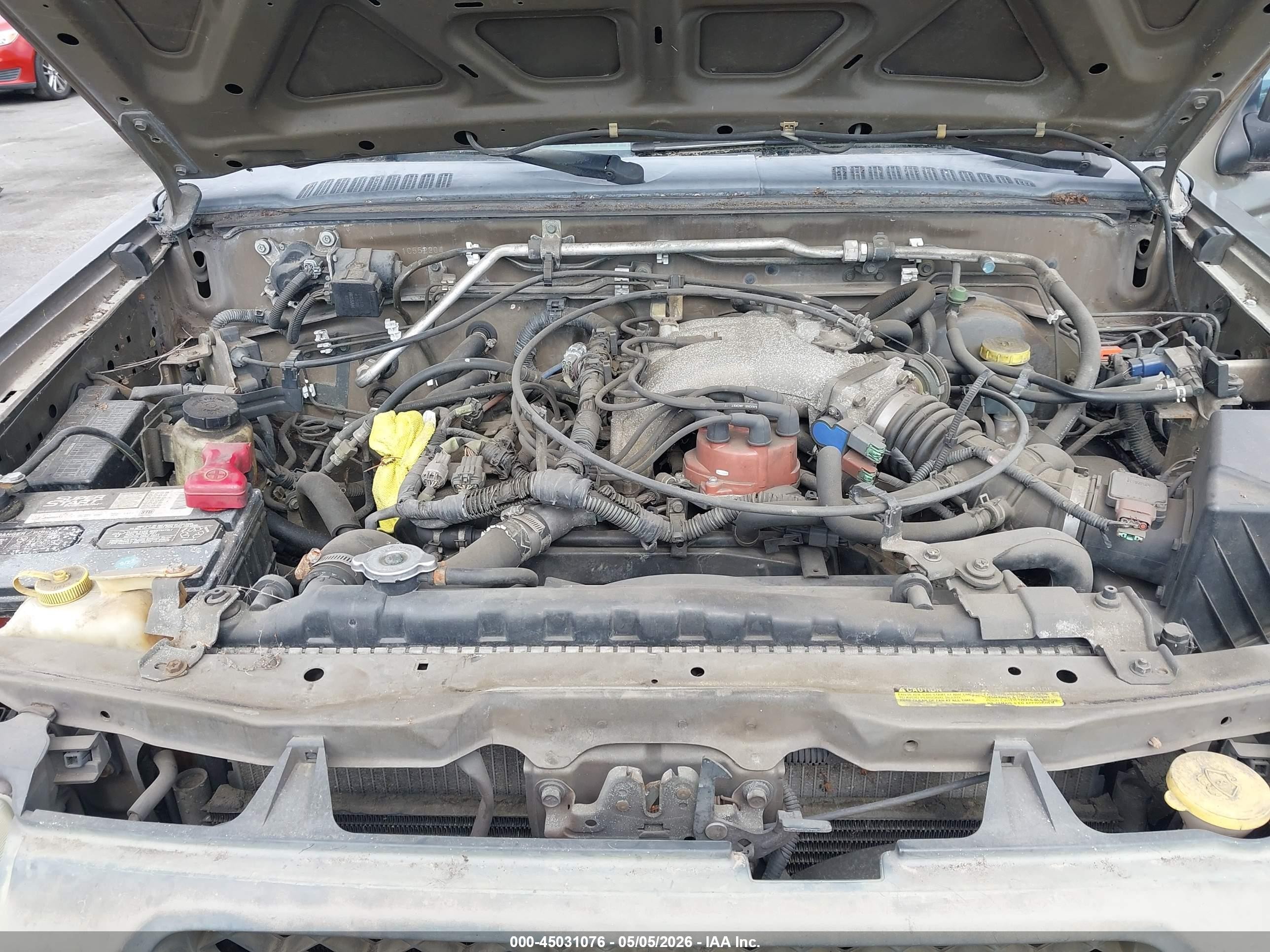 2001 Nissan Xterra Xe/se Gold vin: 5N1ED28T11C552204