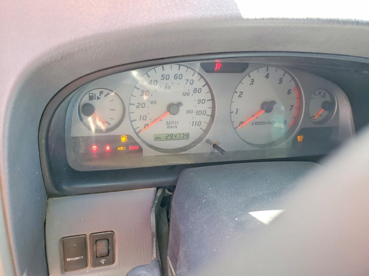2001 Nissan Xterra Xe-v6 Green vin: 5N1ED28T21C572624