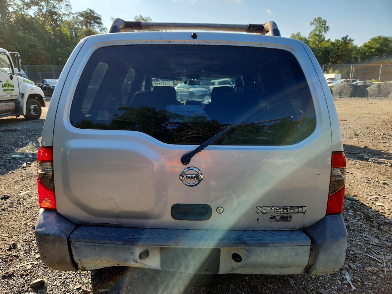2003 Nissan Xterra Xe-v6 Silver vin: 5N1ED28T33C697327