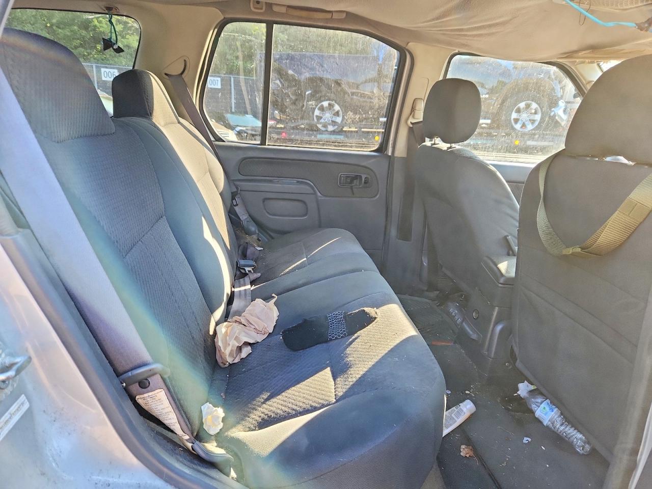 2003 Nissan Xterra Xe-v6 Silver vin: 5N1ED28T33C697327