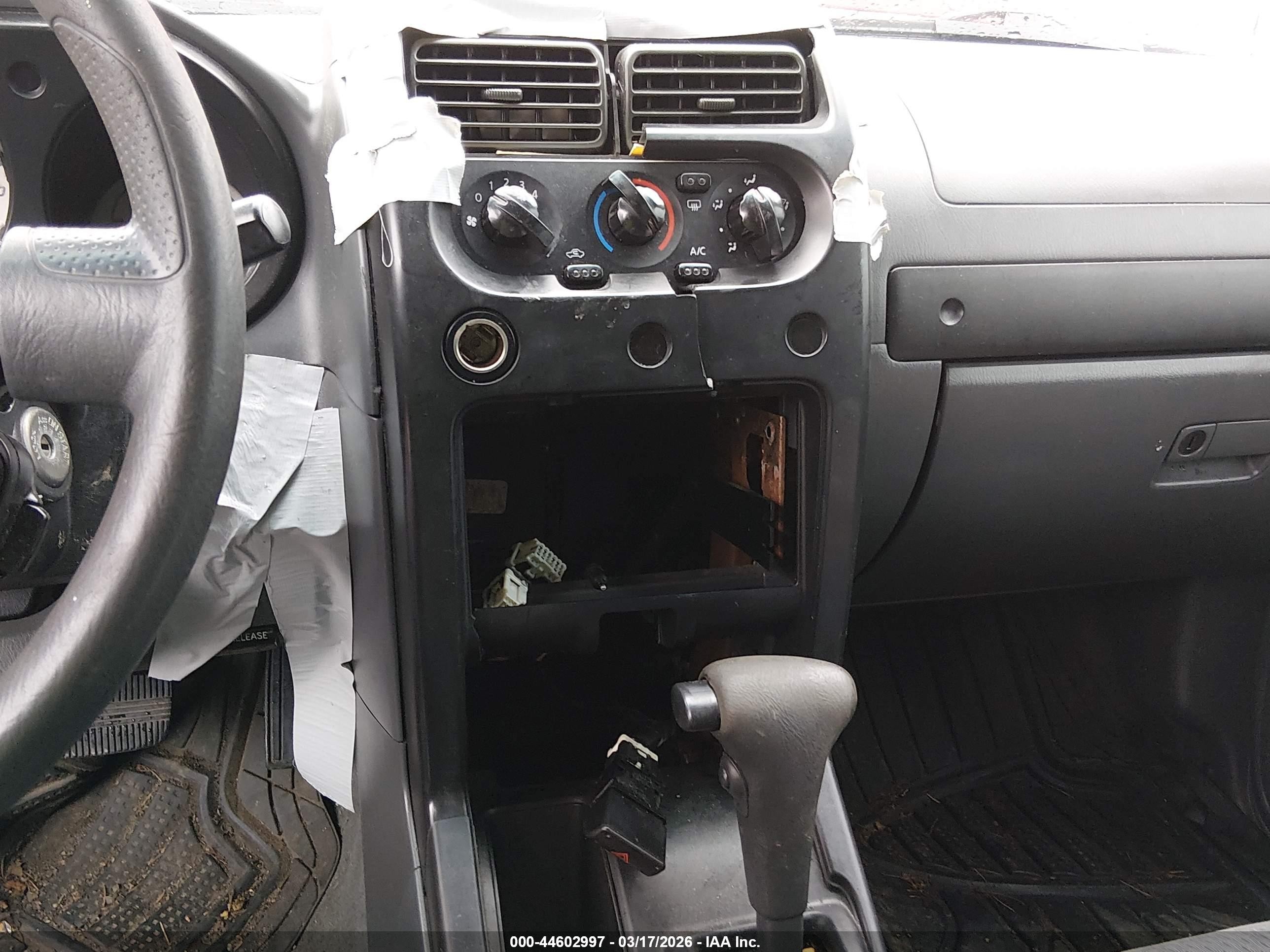 2004 Nissan Xterra Xe Burgundy vin: 5N1ED28T34C657802