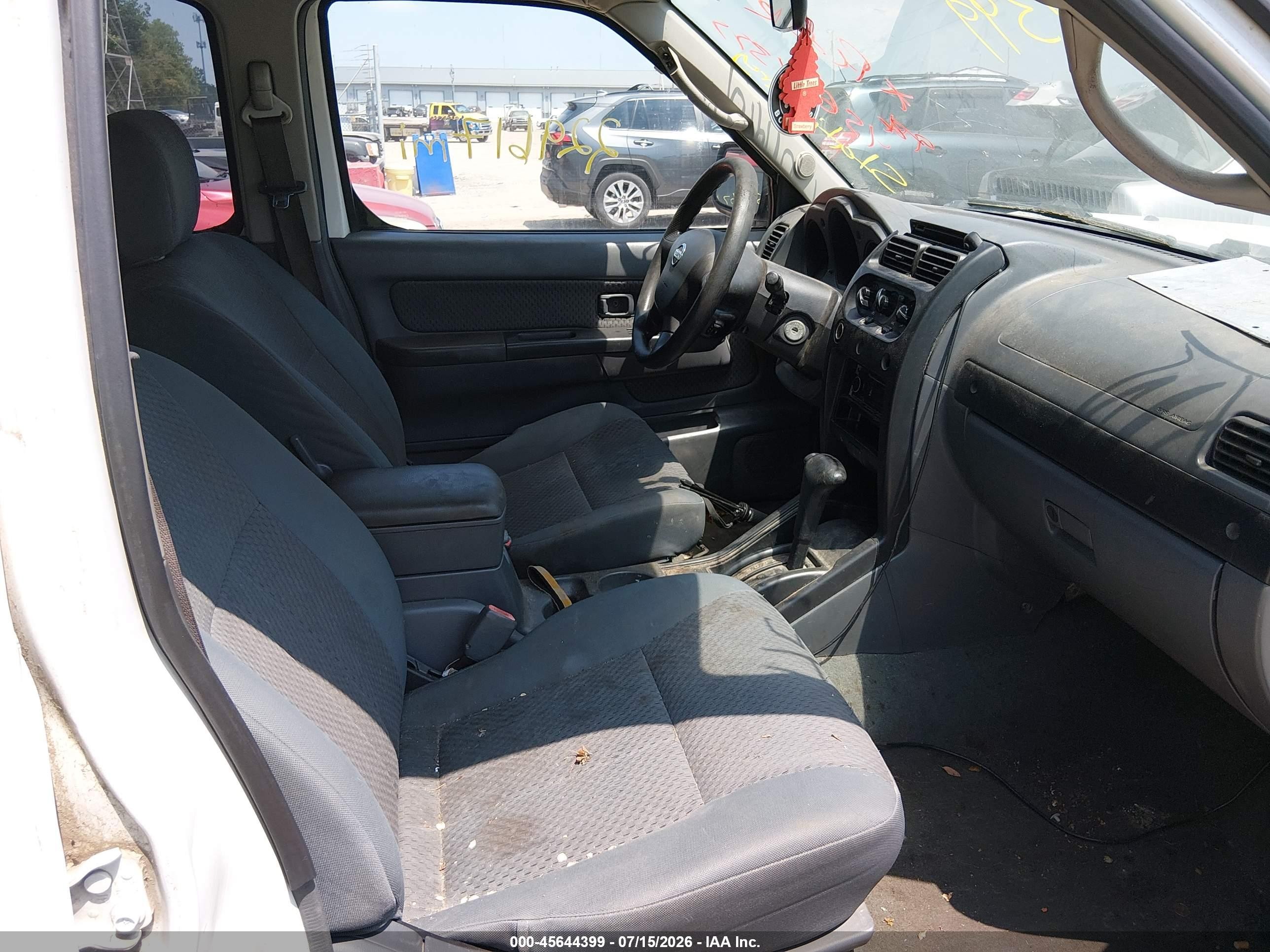 2004 Nissan Xterra Xe White vin: 5N1ED28T34C679038