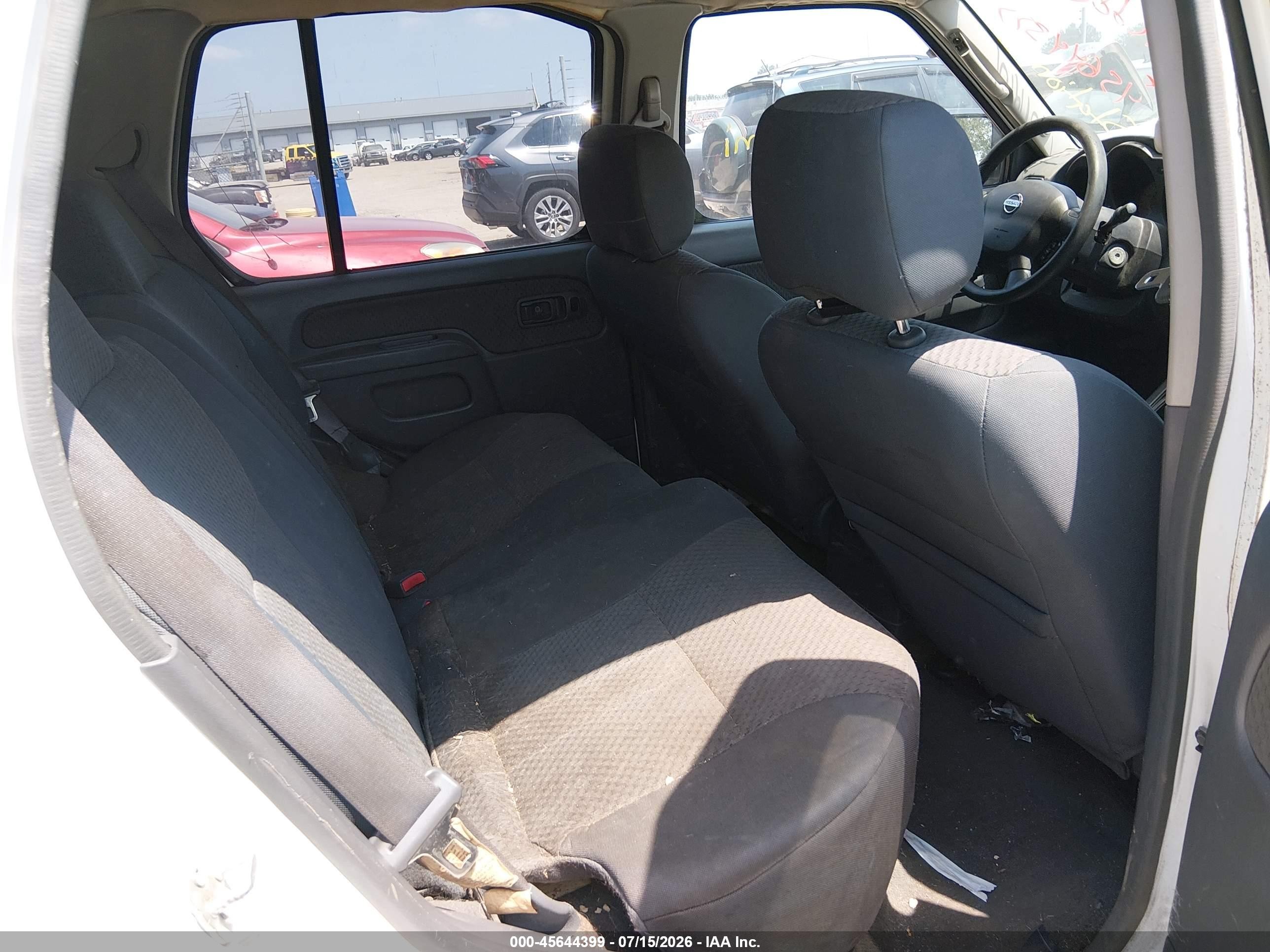 2004 Nissan Xterra Xe White vin: 5N1ED28T34C679038