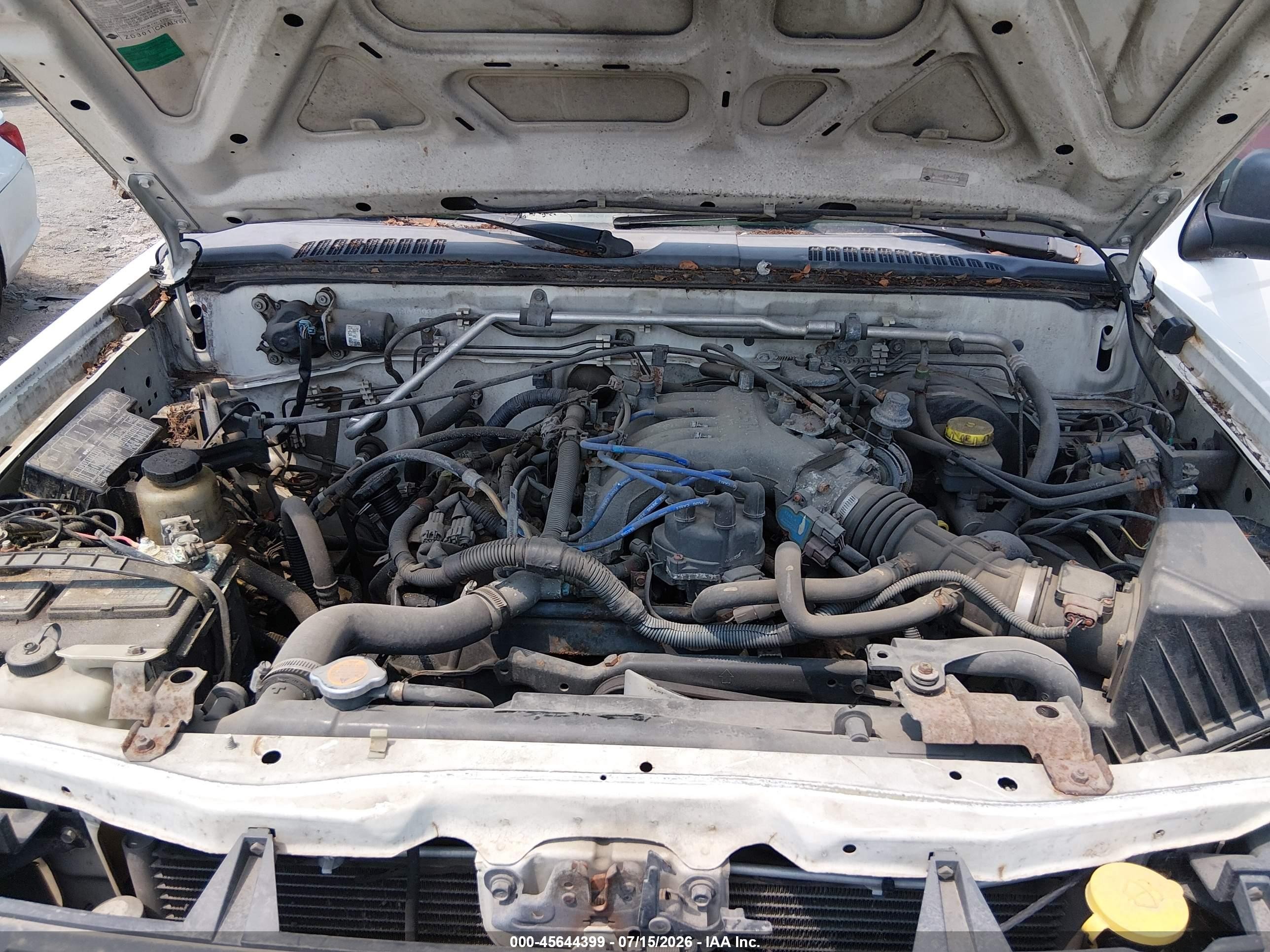 2004 Nissan Xterra Xe White vin: 5N1ED28T34C679038