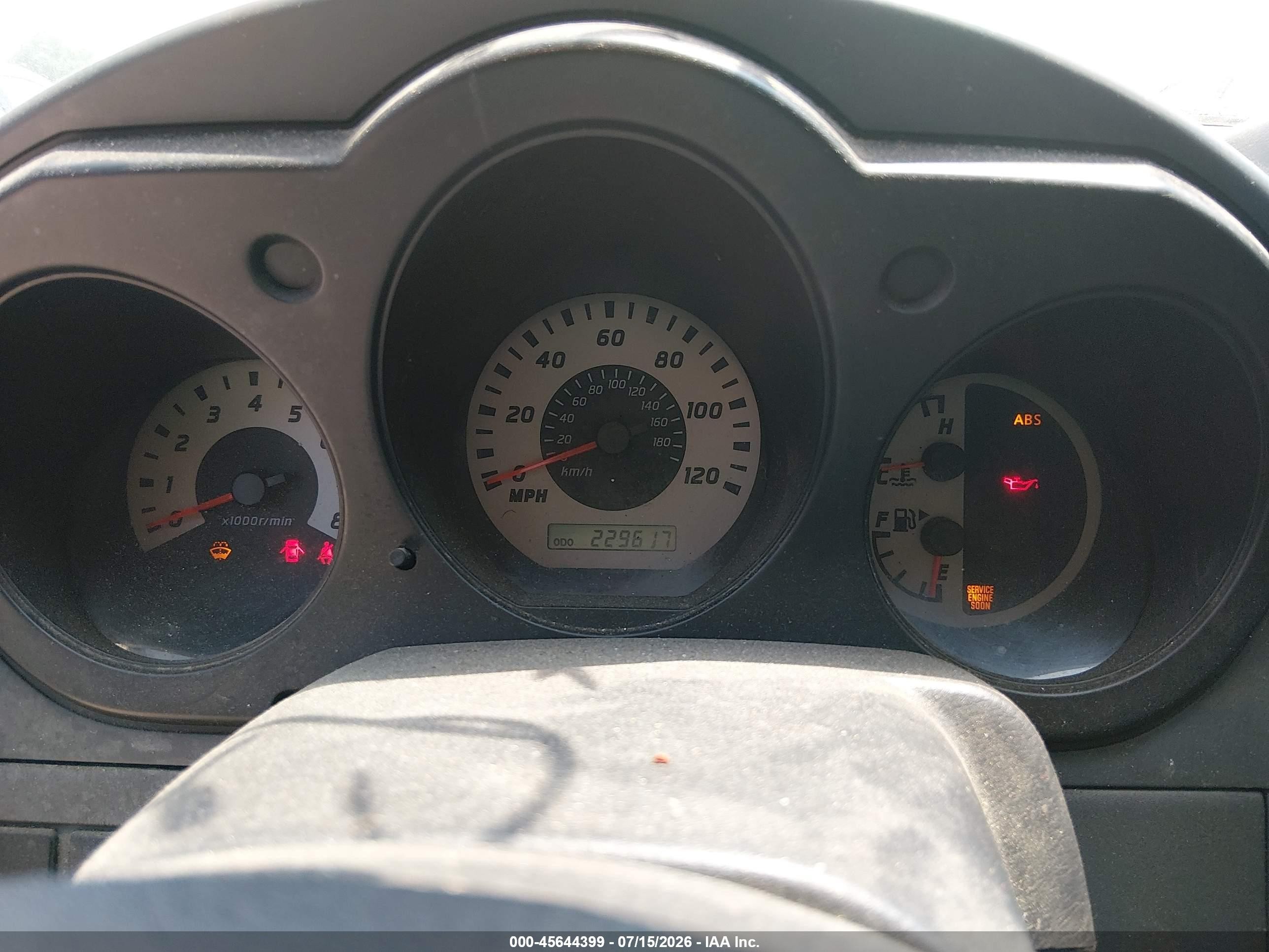 2004 Nissan Xterra Xe White vin: 5N1ED28T34C679038