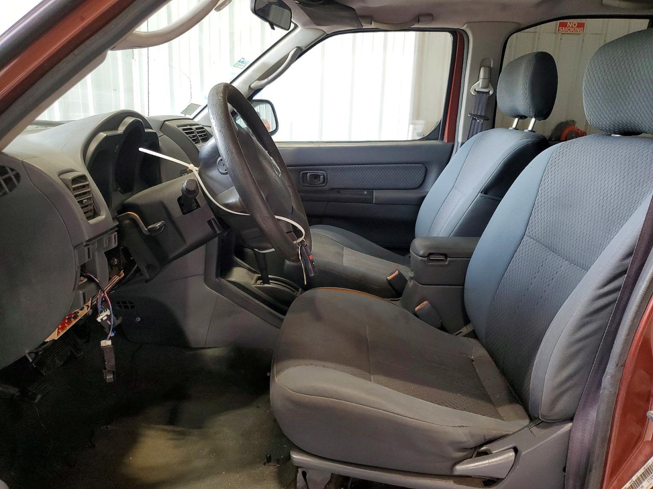 2002 Nissan Xterra Xe-v6 Burgundy vin: 5N1ED28T42C515178