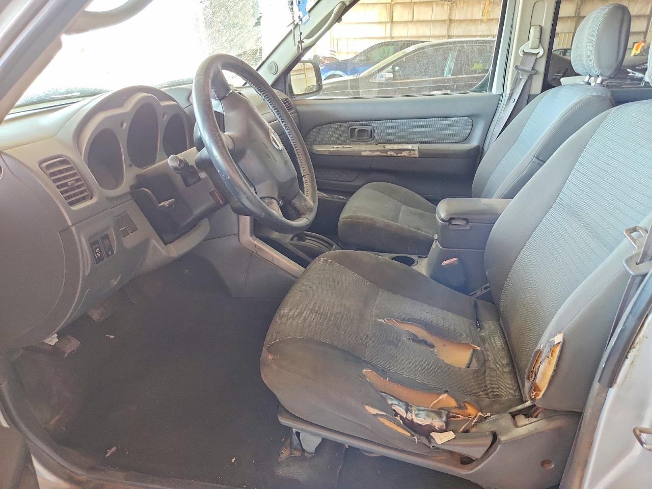 2002 Nissan Xterra Xe-v6 Серебряный vin: 5N1ED28T42C559875