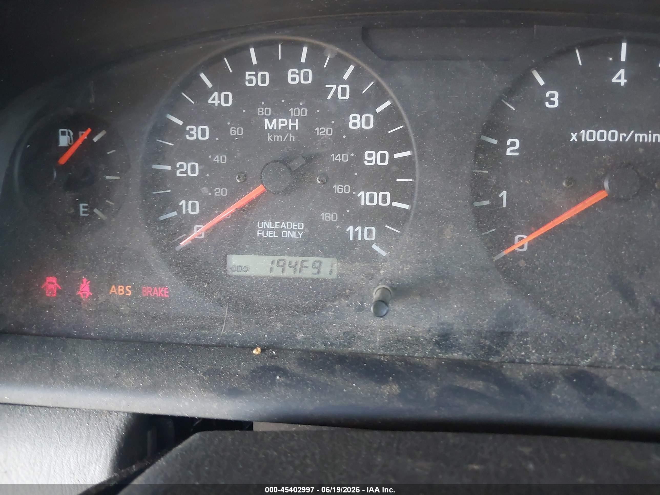 2000 Nissan Xterra Se/xe Red vin: 5N1ED28T4YC610204