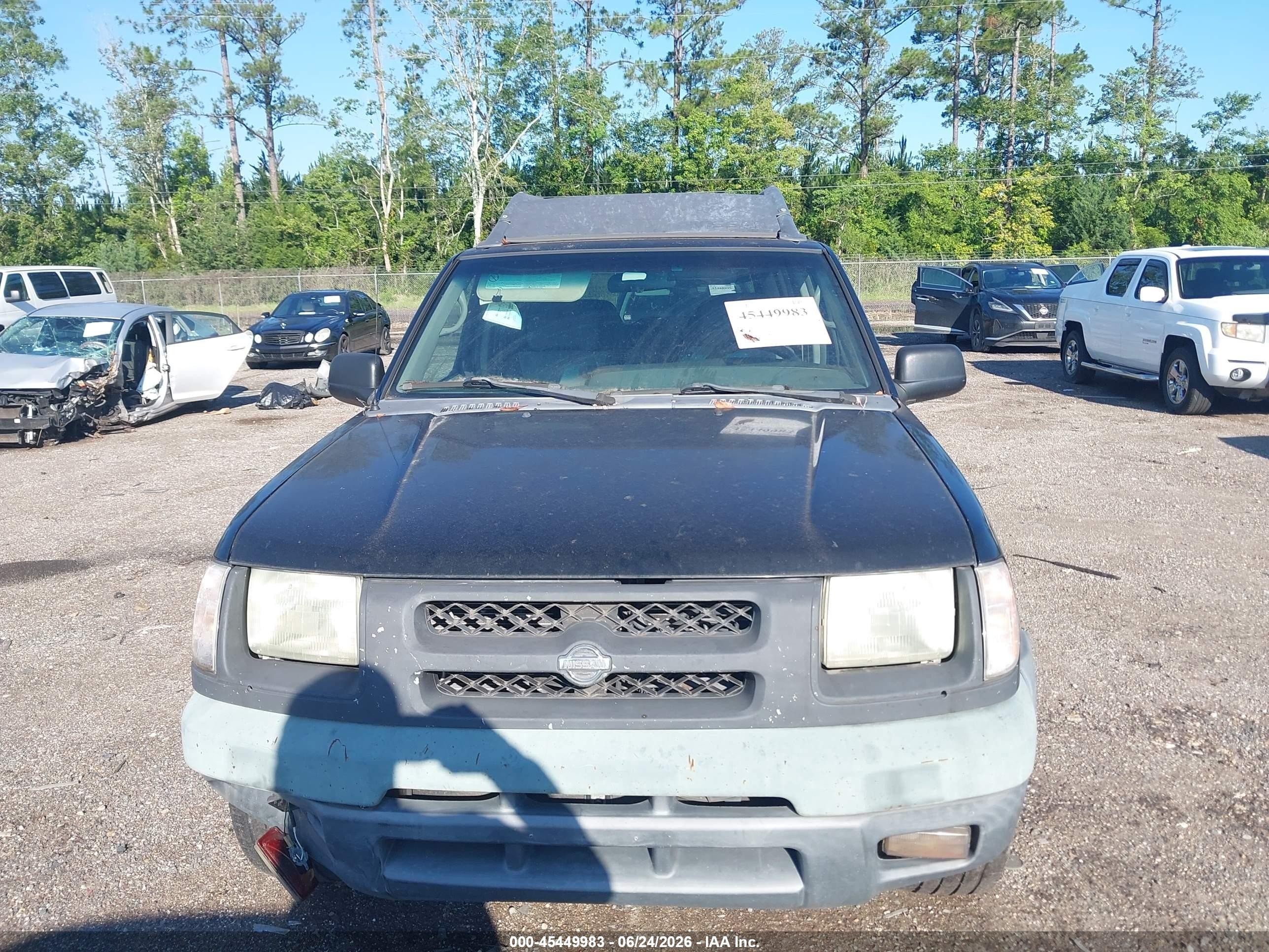 2001 Nissan Xterra Xe-v6 Черный vin: 5N1ED28T51C572181