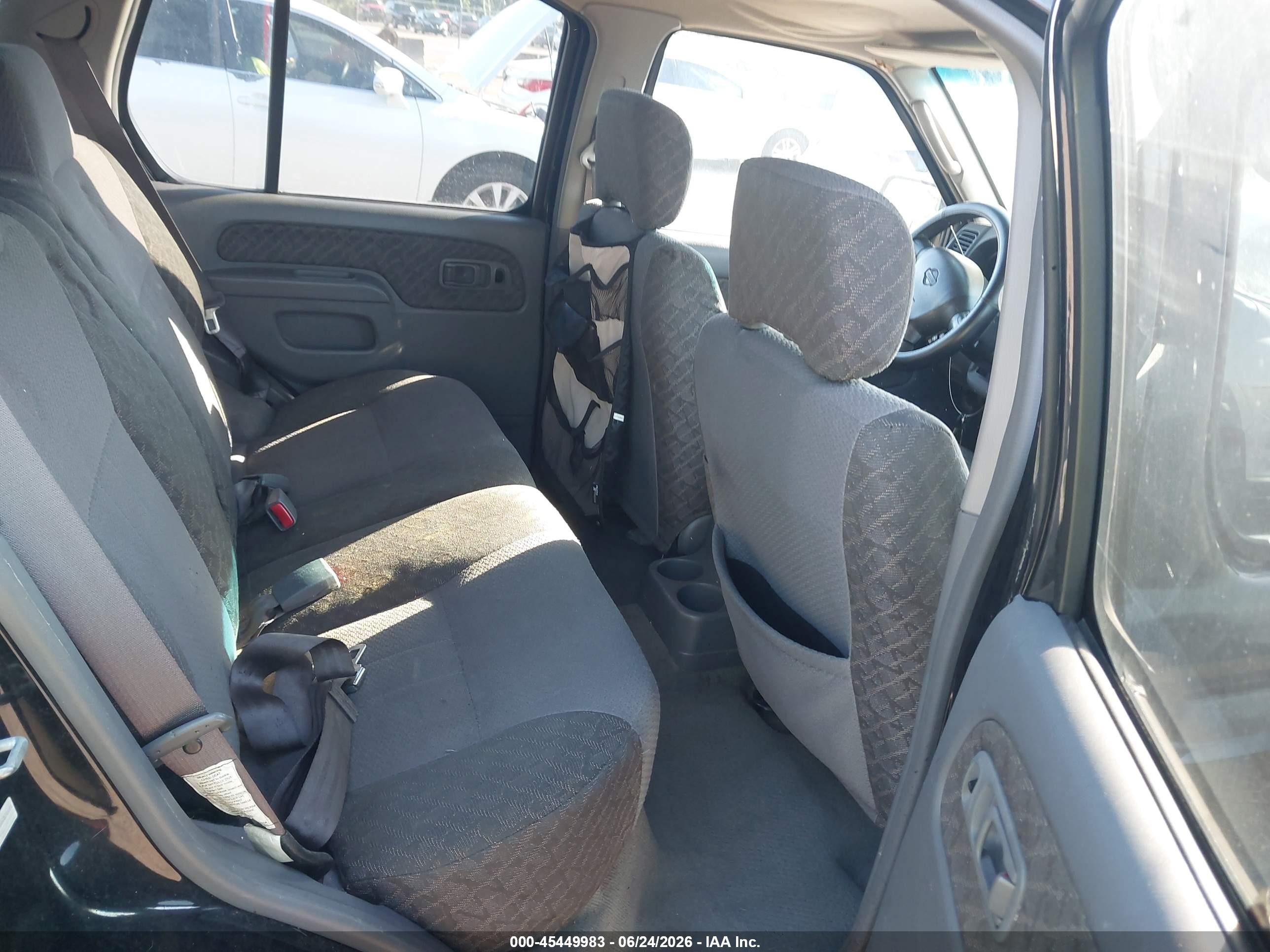 2001 Nissan Xterra Xe-v6 Черный vin: 5N1ED28T51C572181