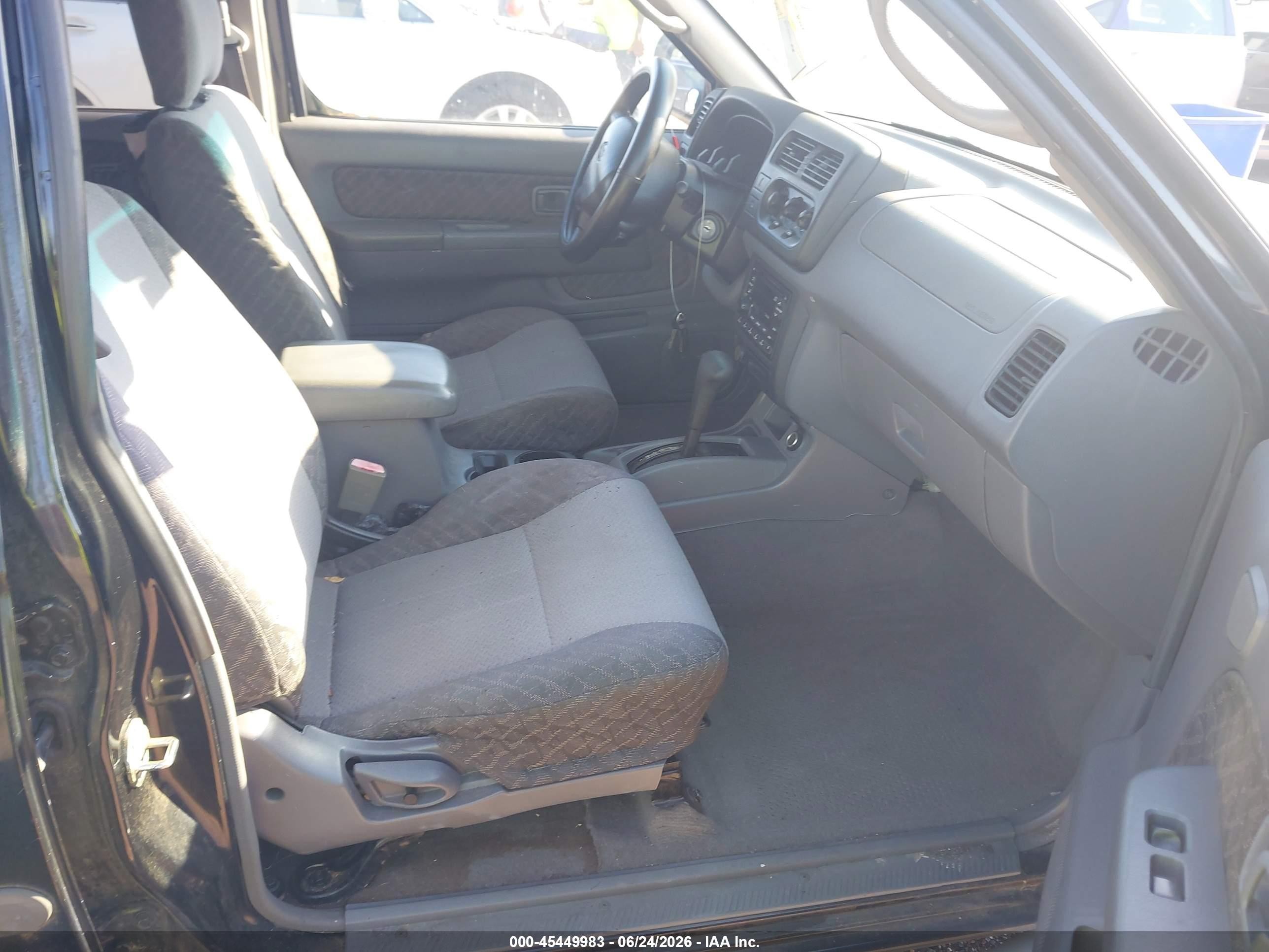 2001 Nissan Xterra Xe-v6 Черный vin: 5N1ED28T51C572181