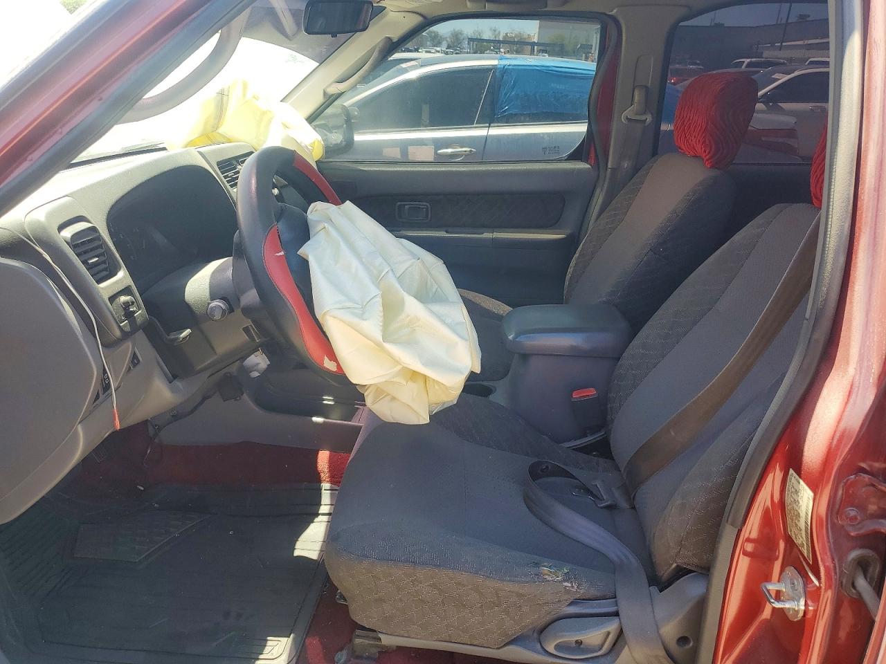 2001 Nissan Xterra Xe-v6 Red vin: 5N1ED28T61C553851