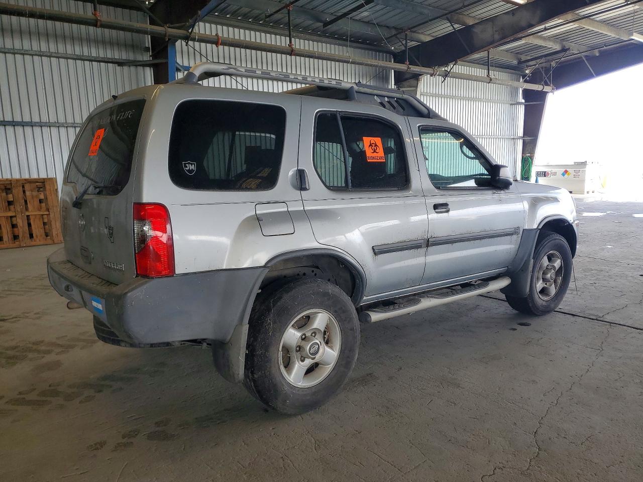2002 Nissan Xterra Xe-v6 Silver vin: 5N1ED28T62C582977