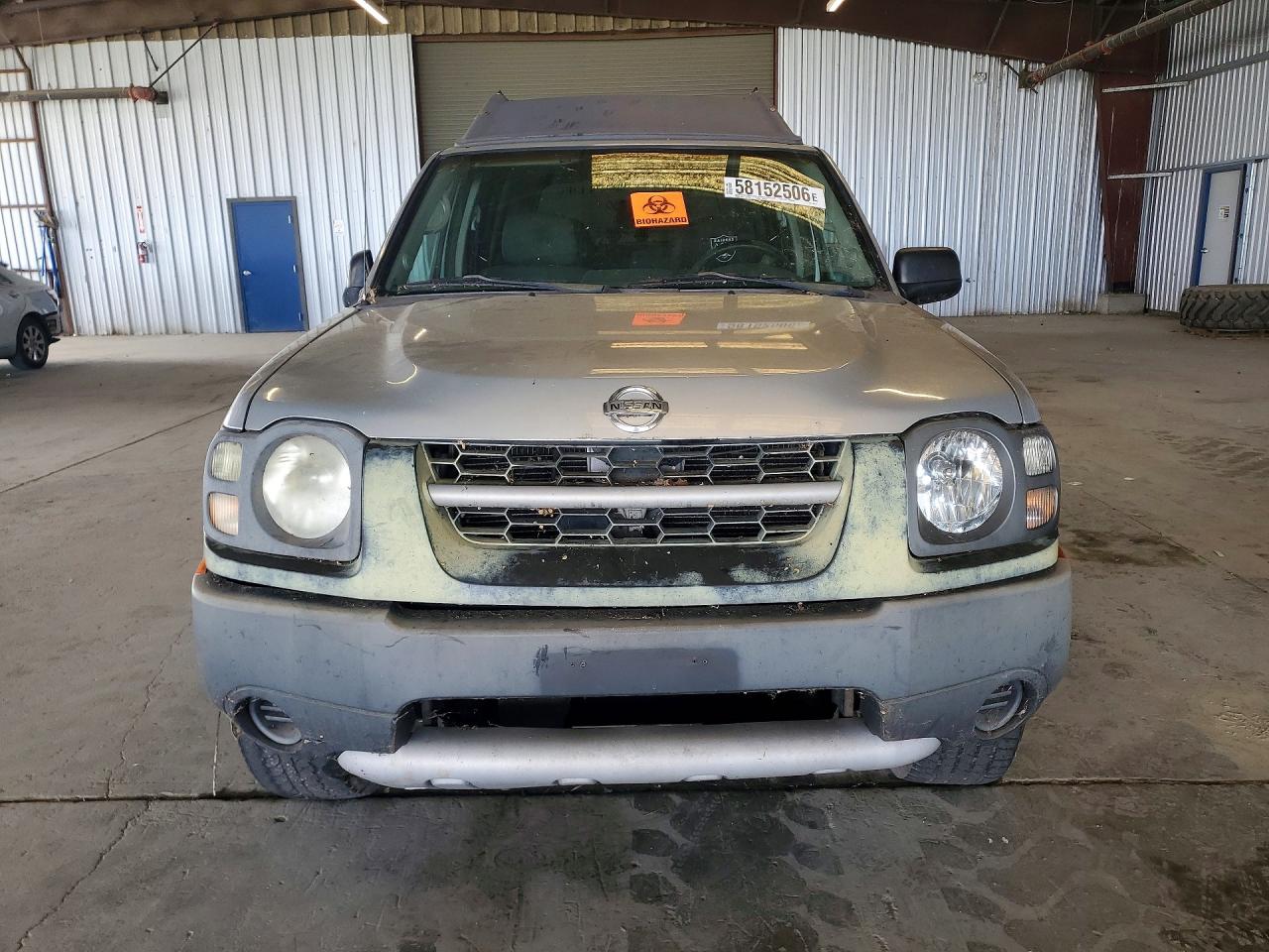 2002 Nissan Xterra Xe-v6 Silver vin: 5N1ED28T62C582977