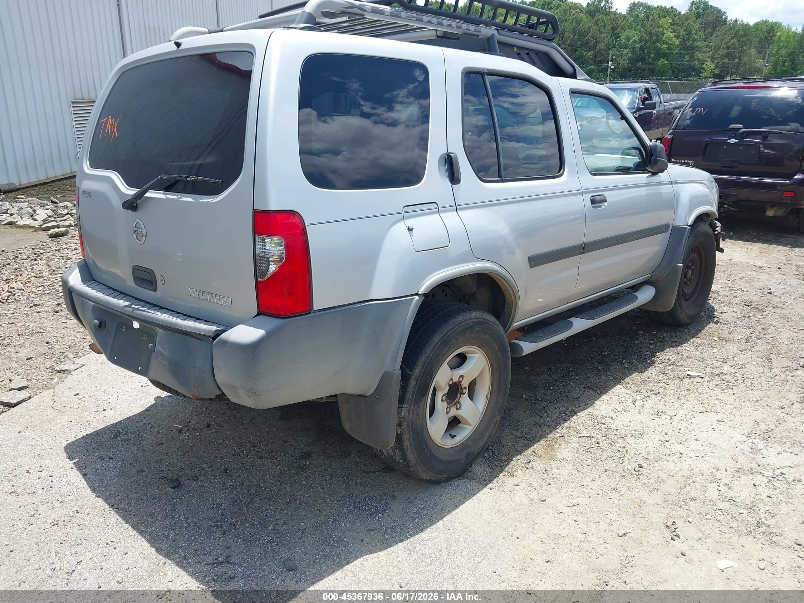 2004 Nissan Xterra Xe Silver vin: 5N1ED28T64C633400
