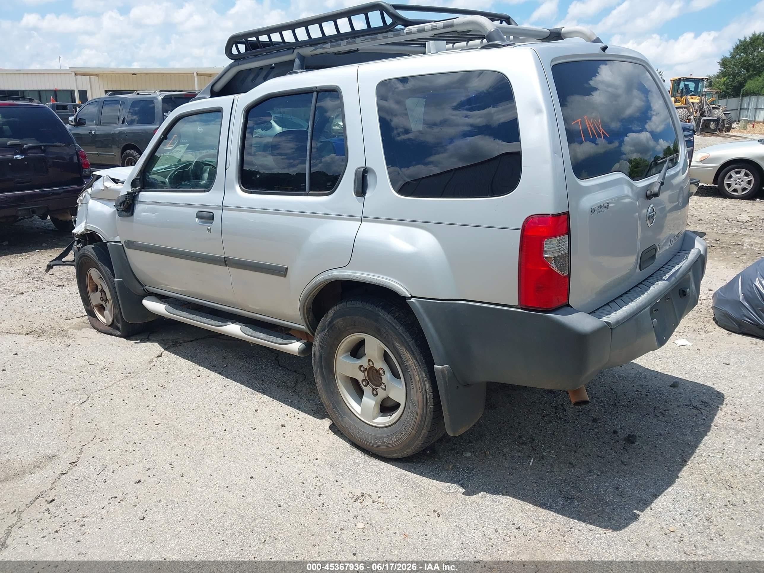 2004 Nissan Xterra Xe Silver vin: 5N1ED28T64C633400