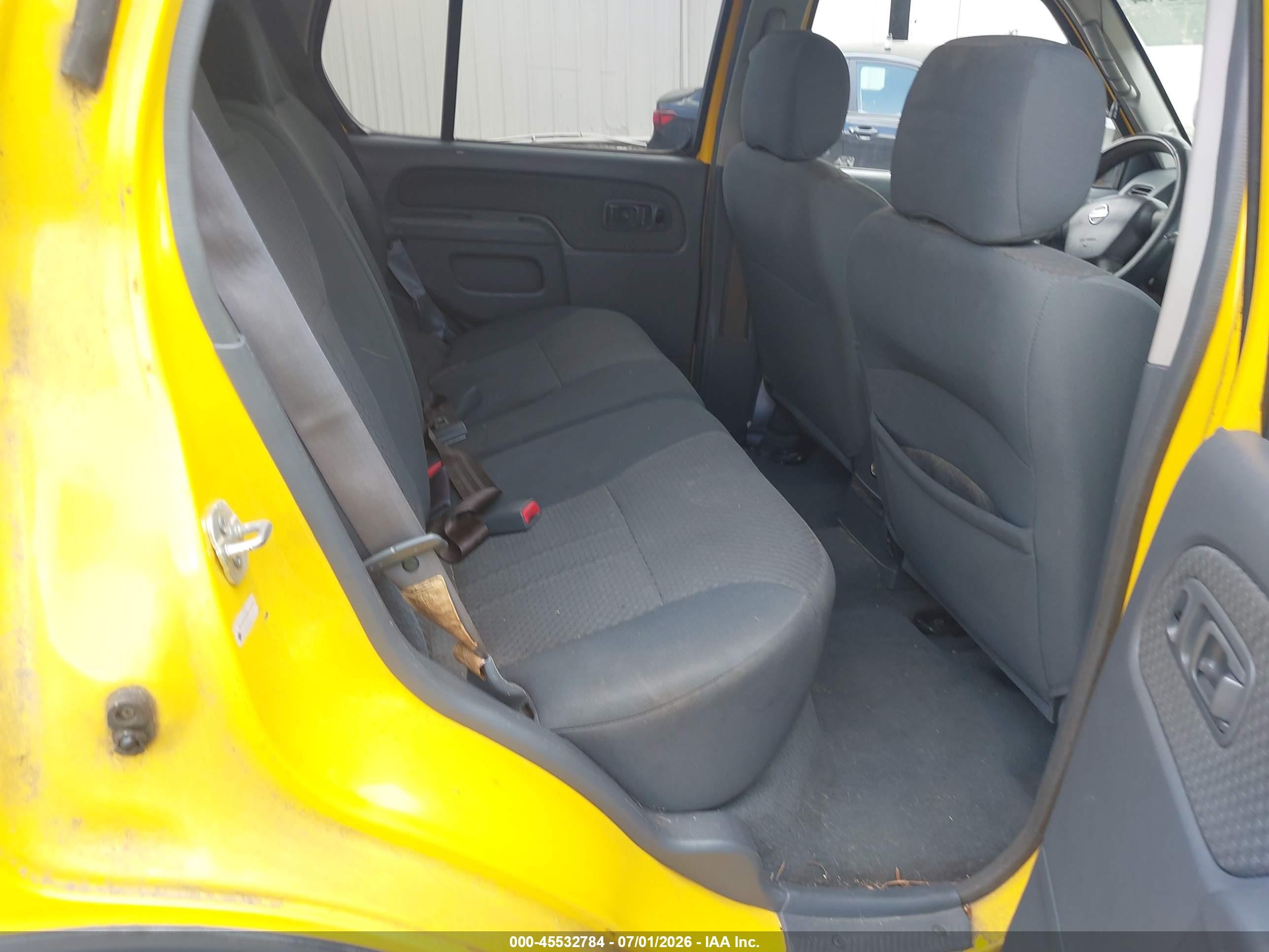 2004 Nissan Xterra Xe Yellow vin: 5N1ED28T64C663240