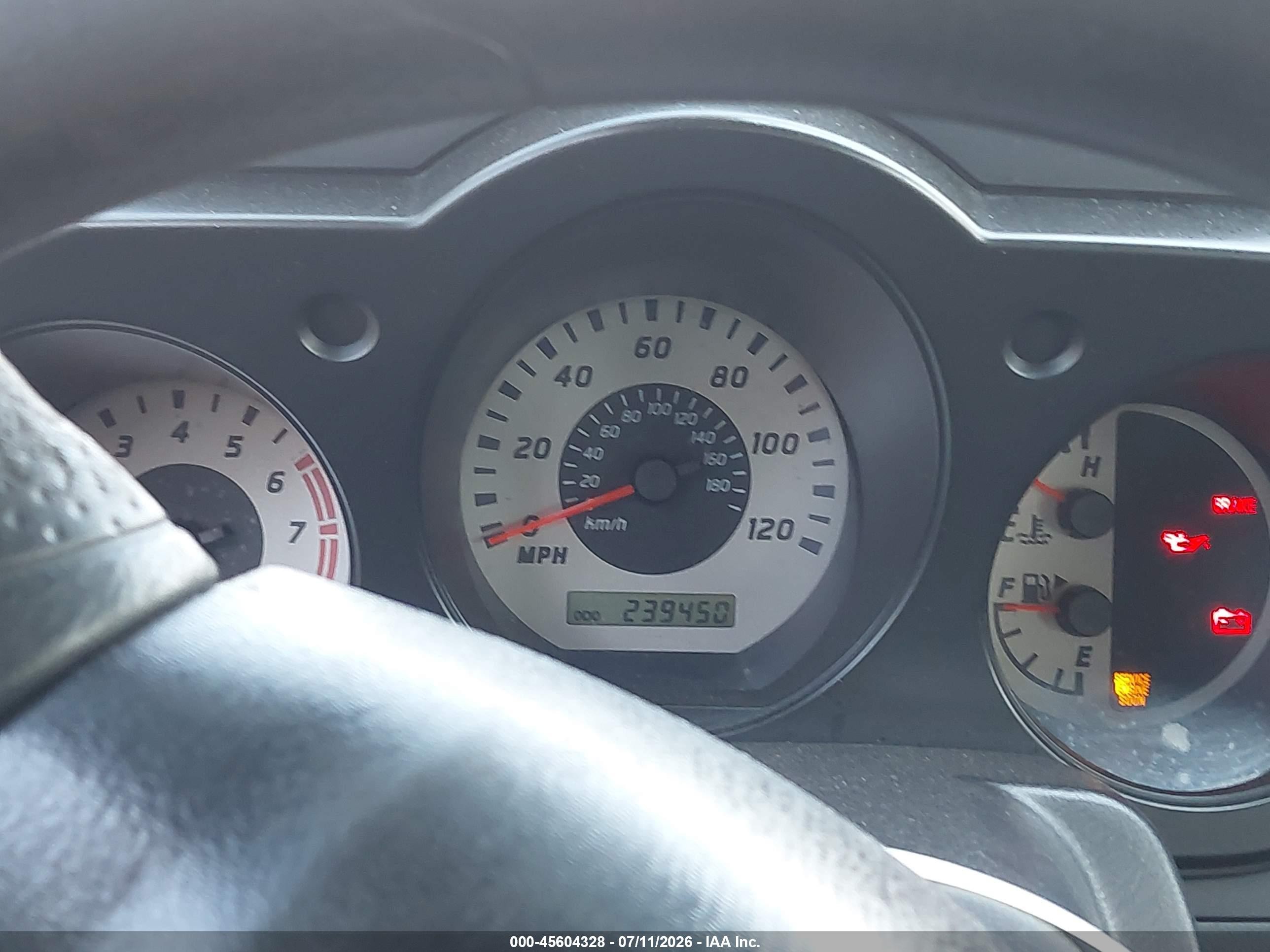 2004 Nissan Xterra Xe Burgundy vin: 5N1ED28T64C673699