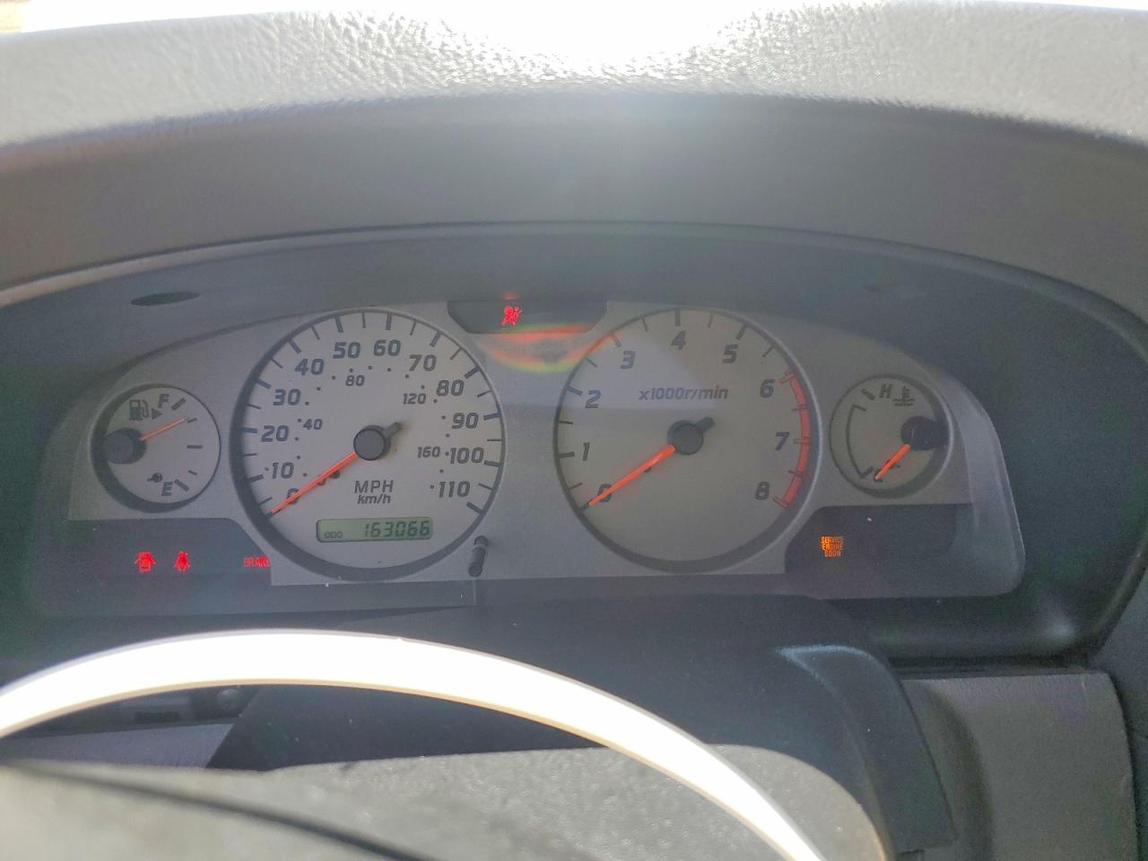2001 Nissan Xterra Xe-v6 Silver vin: 5N1ED28T71C536668