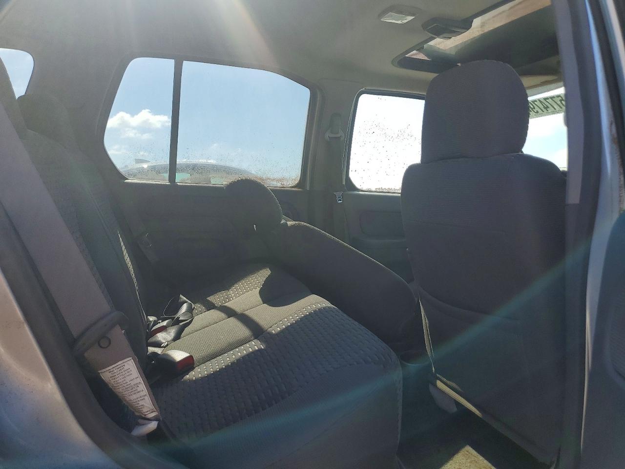 2001 Nissan Xterra Xe-v6 Silver vin: 5N1ED28T71C553700