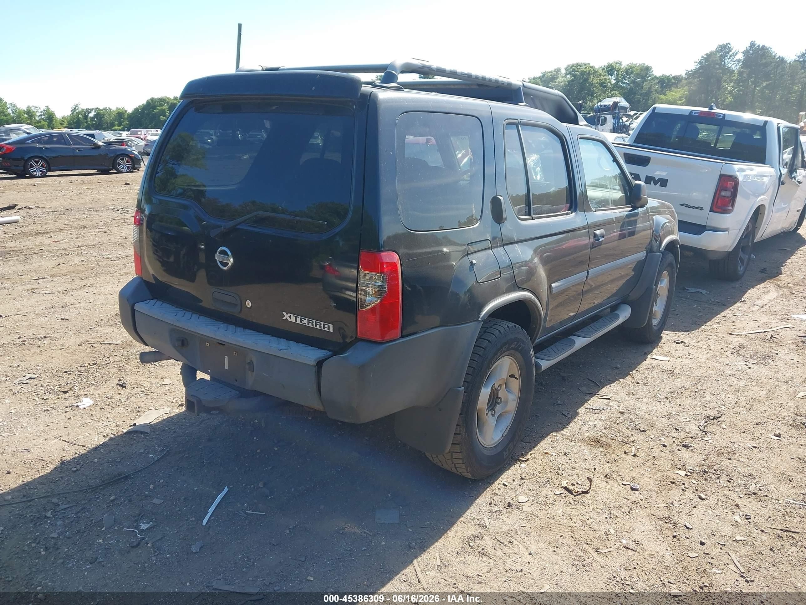 2002 Nissan Xterra Xe Black vin: 5N1ED28T72C556078