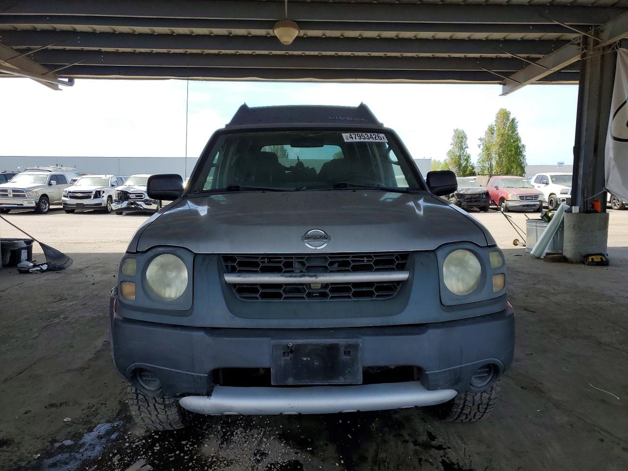 2004 Nissan Xterra Xe Silver vin: 5N1ED28T74C619831